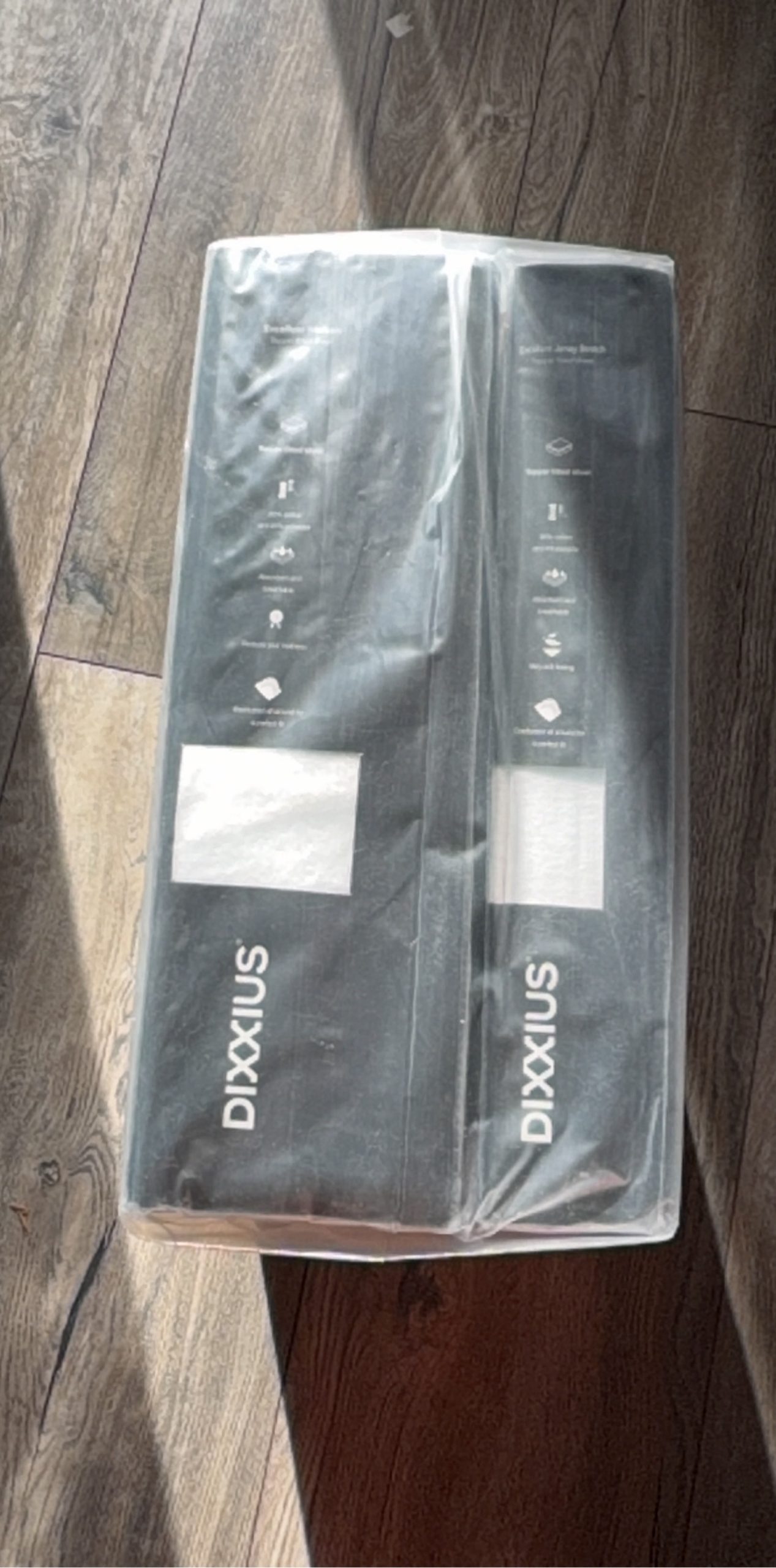 Swiss Sense's Dixxius White Excellent Molton Topper Fitted Sheet image 2