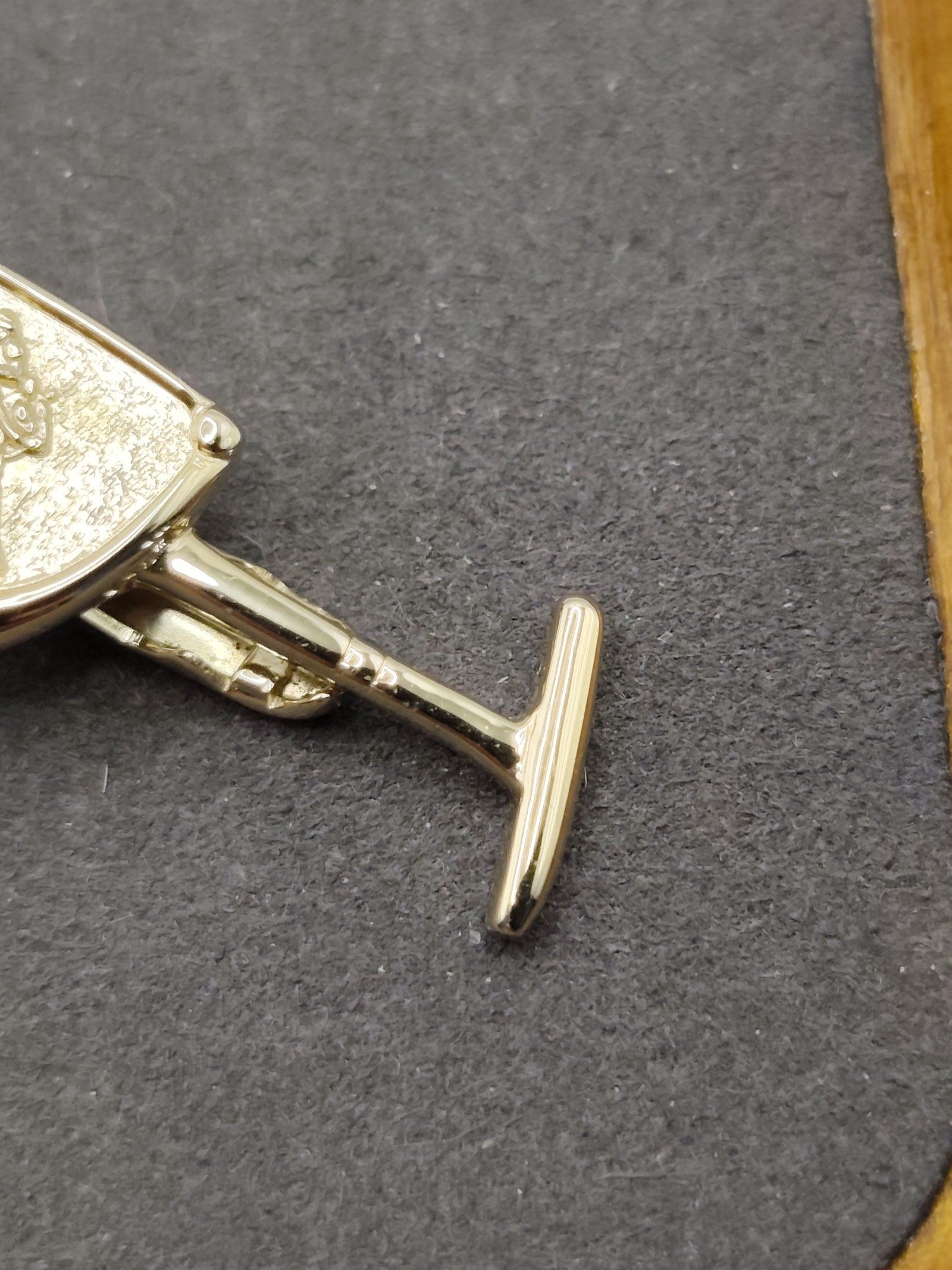 Lancel Gold Tone Polo Cup Men’s Tie Clip One Size image 7