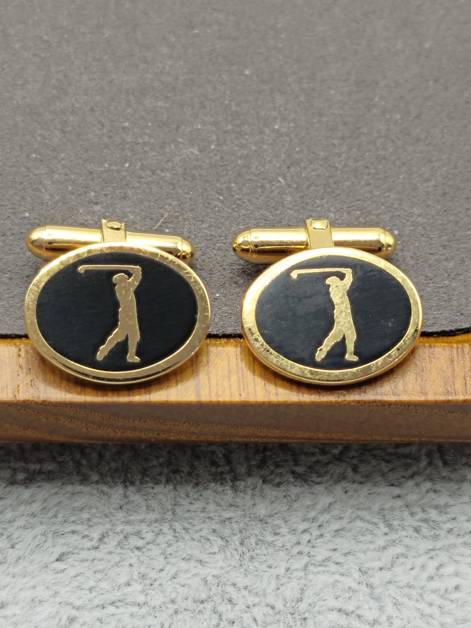 Christian Dior Men Gold & Black Golf Cufflinks & Tie Clip Set image 4