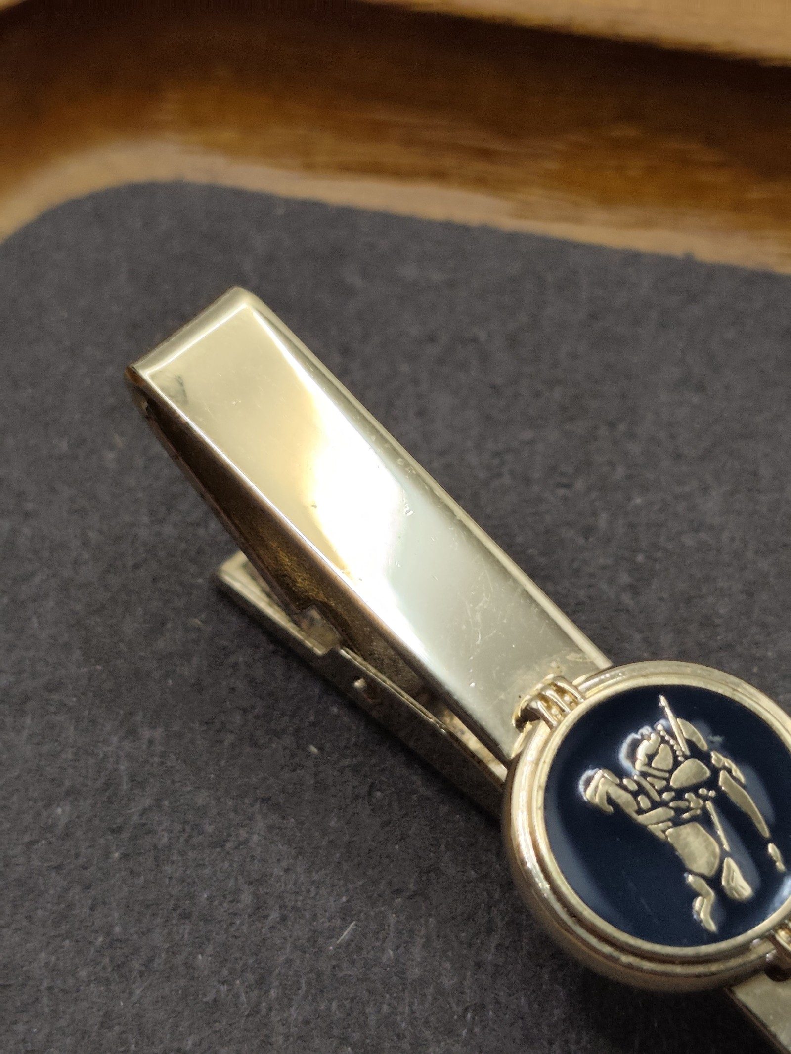 Burberry Gold Tone Blue Enamel Knight Crest Men's Tie Bar Clip image 7