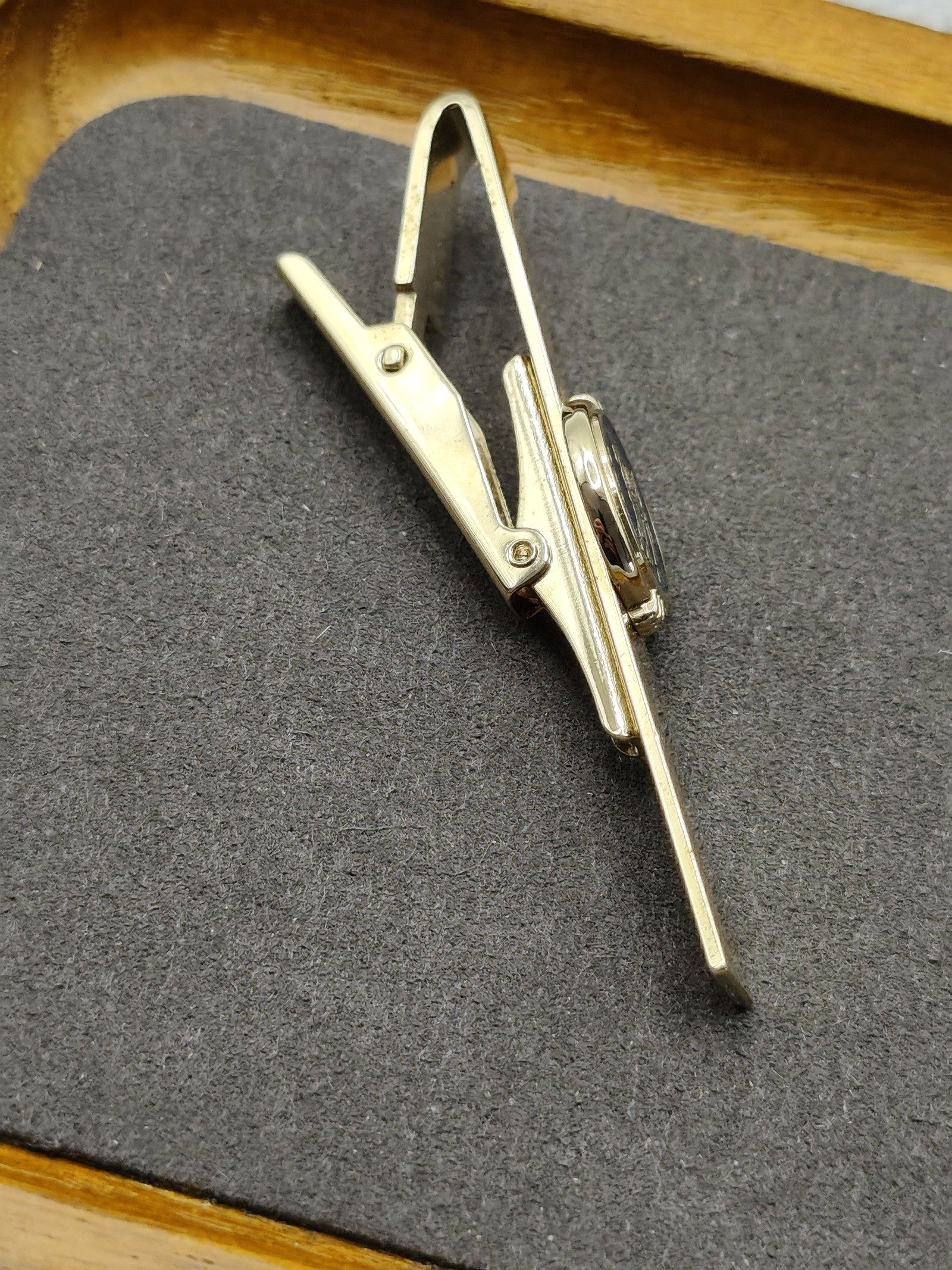 Burberry Gold Tone Blue Enamel Knight Crest Men's Tie Bar Clip image 8