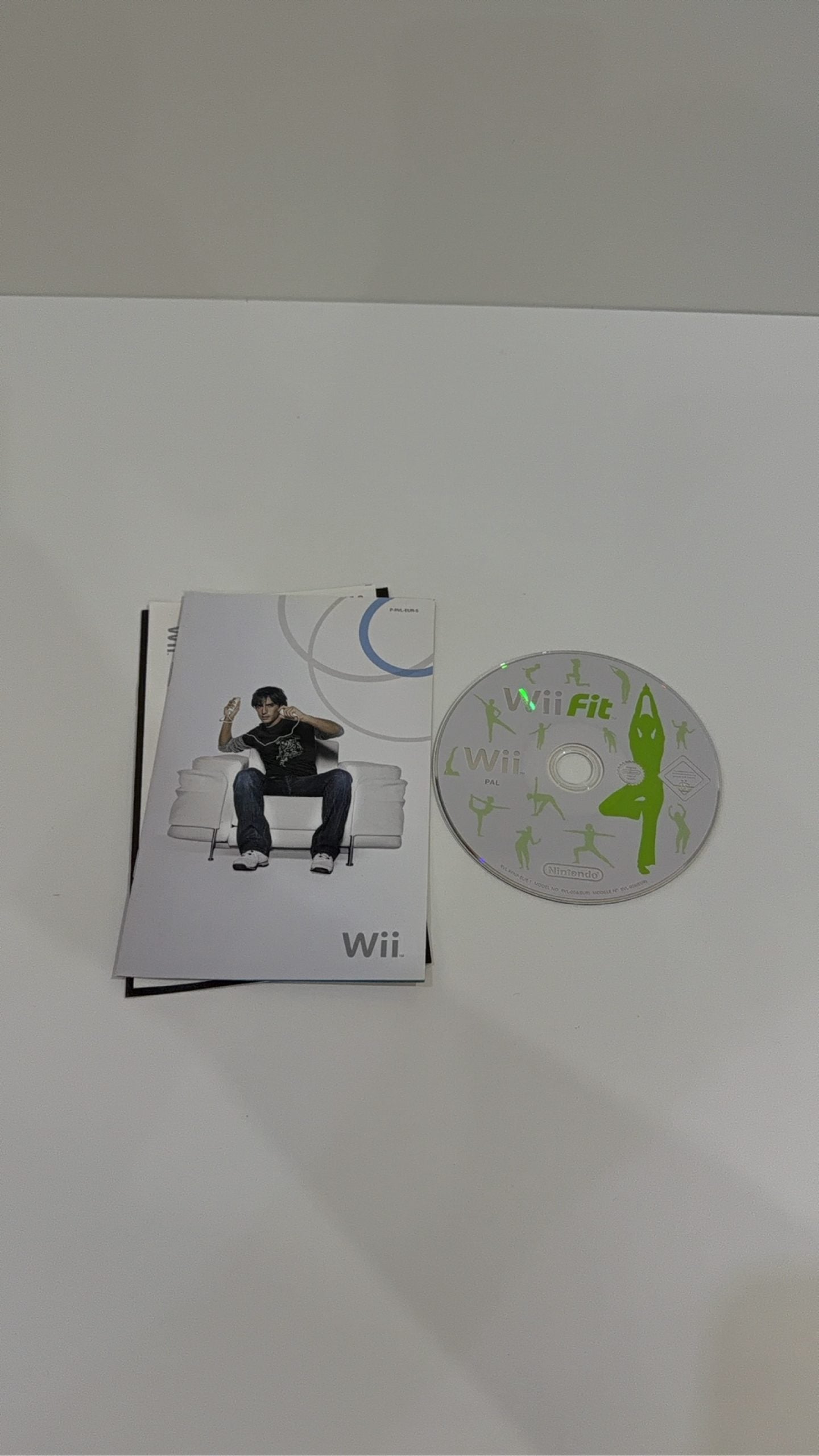 Wii Fit Nintendo Wii Complete With Manual PAL UK image 2