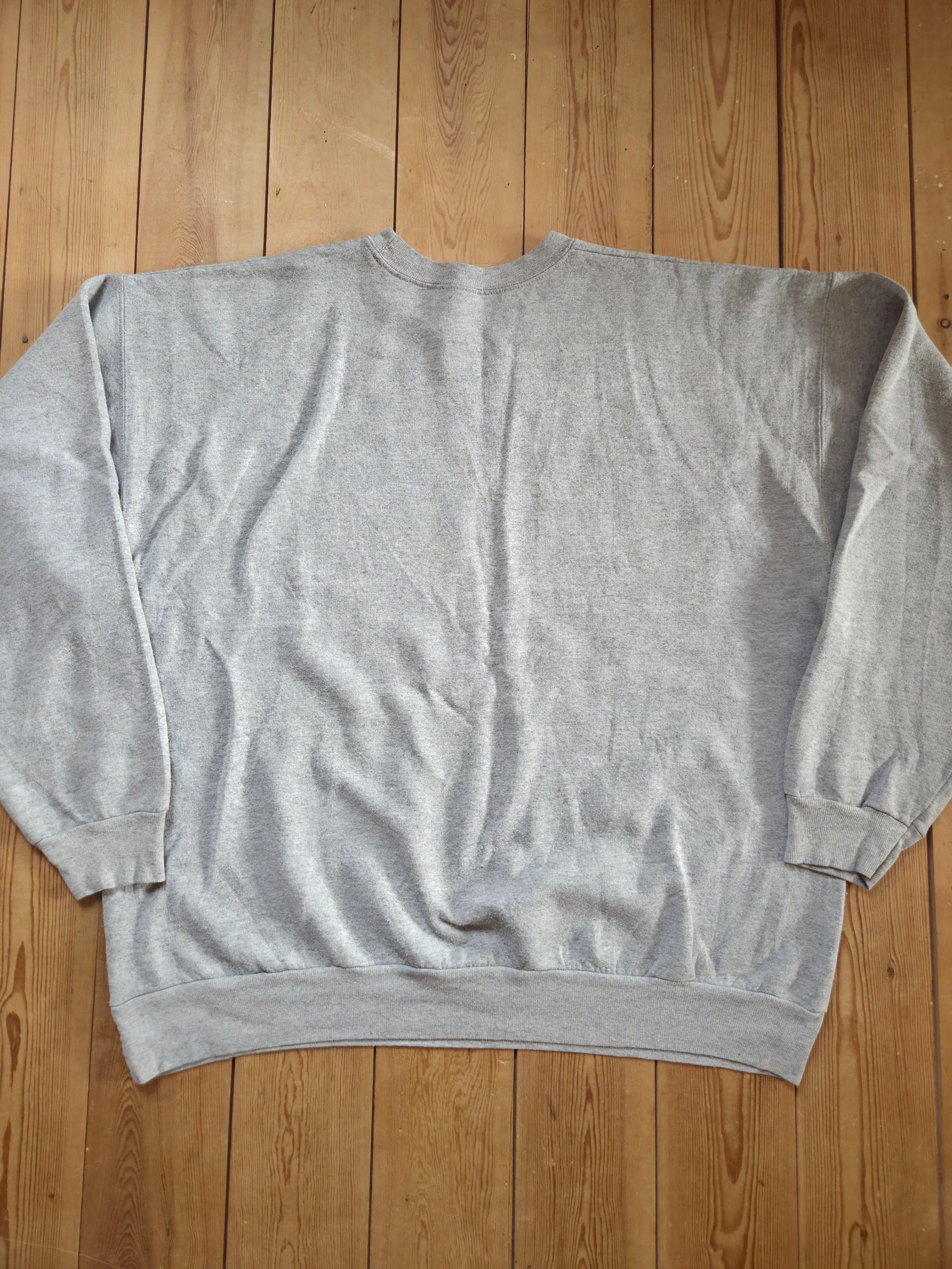 Disneyland Resort Mickey Mouse Grey Hanes Crewneck Sweatshirt Size XL image 2