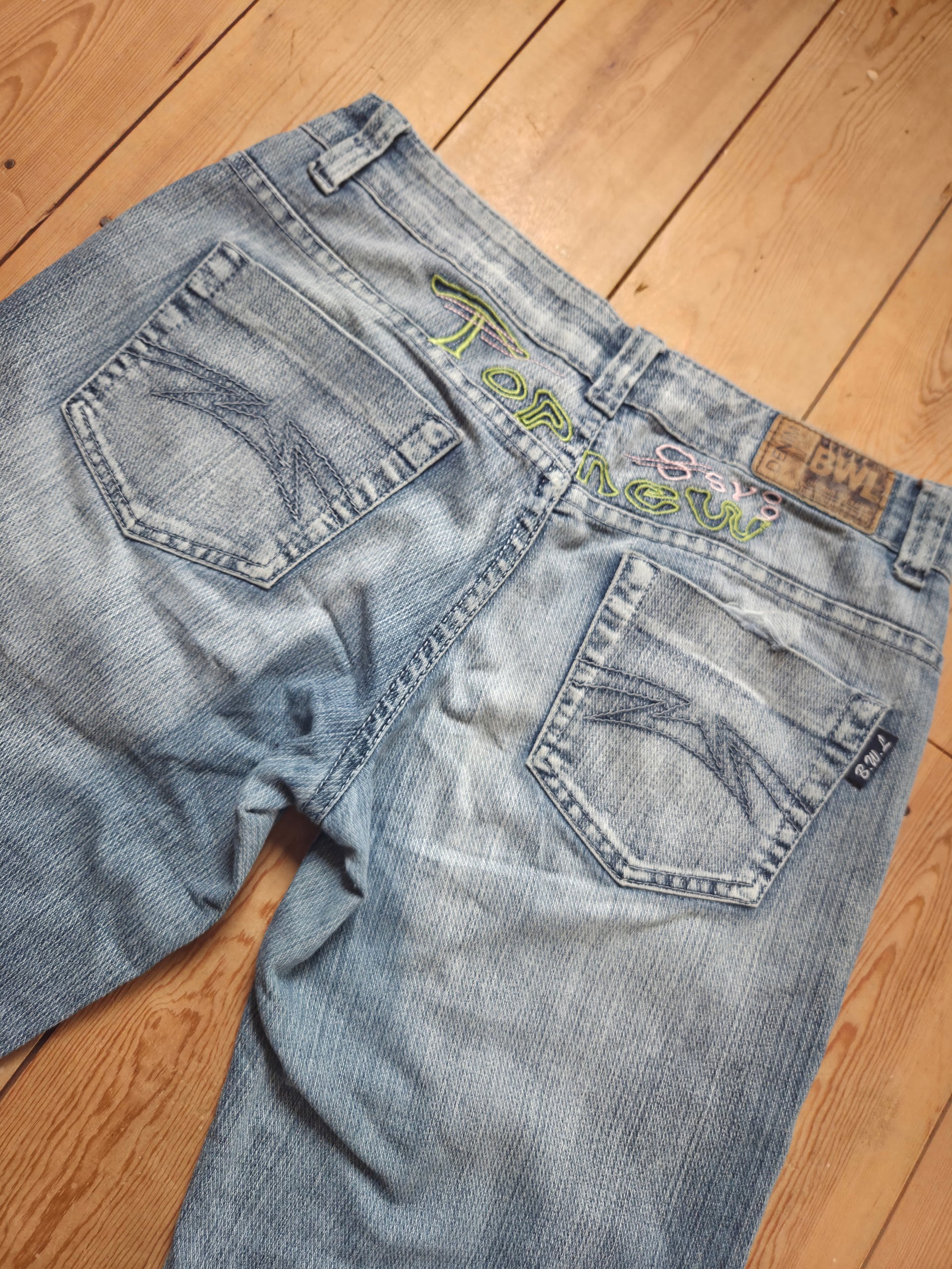Baiweilong Y2K Light Wash Embroidered Bootcut Jeans UK 8 W29 L32 image 2