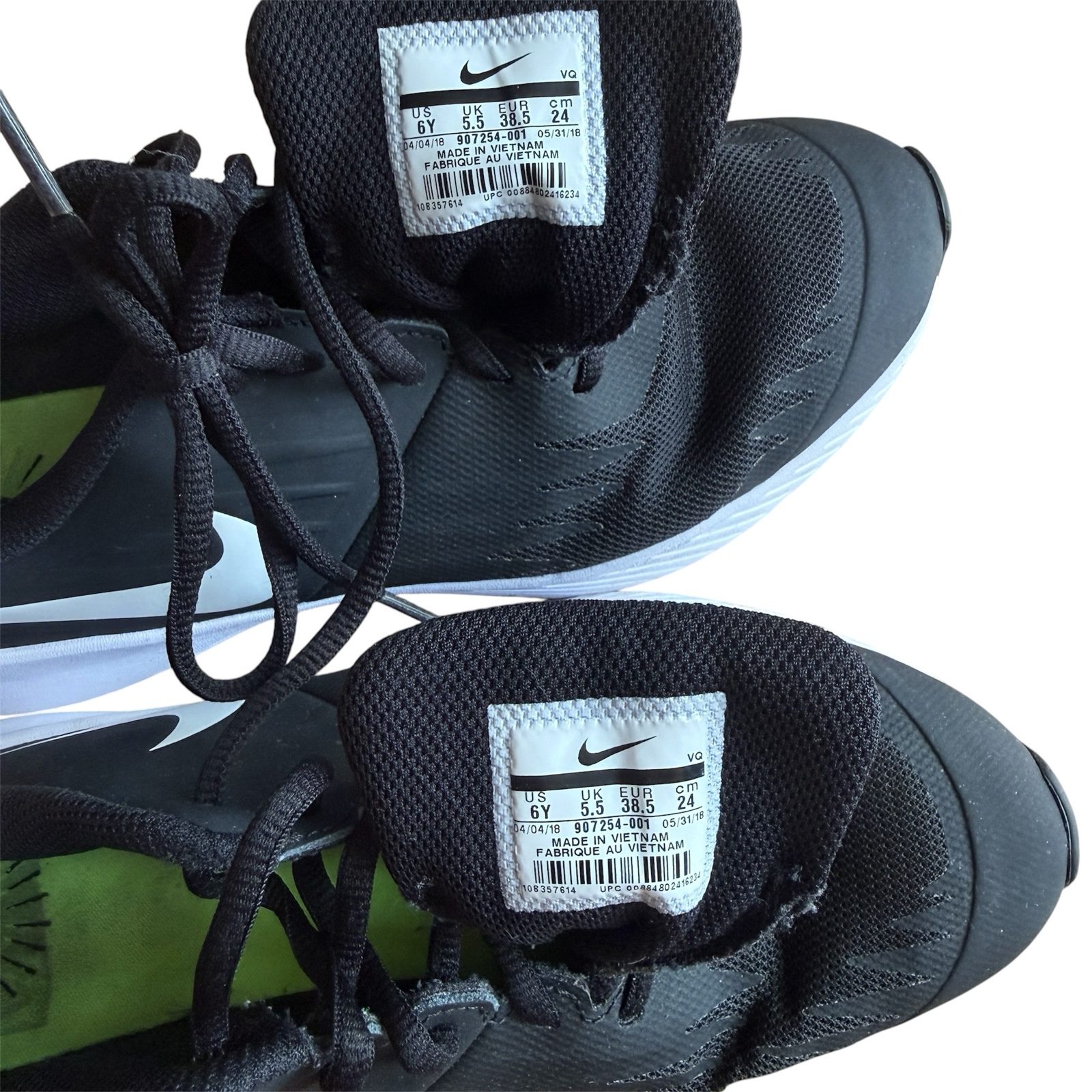 Nike Star Runner GS Trainers UK 5.5 Black White 907254-001 image 3