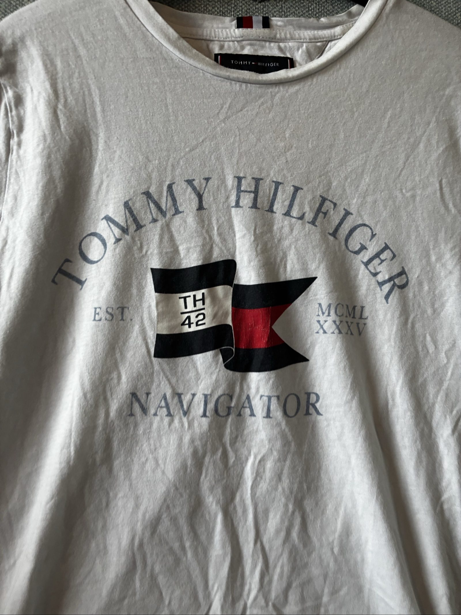 Tommy Hilfiger Men's White Organic Cotton Navigator Logo T-Shirt Medium image 2