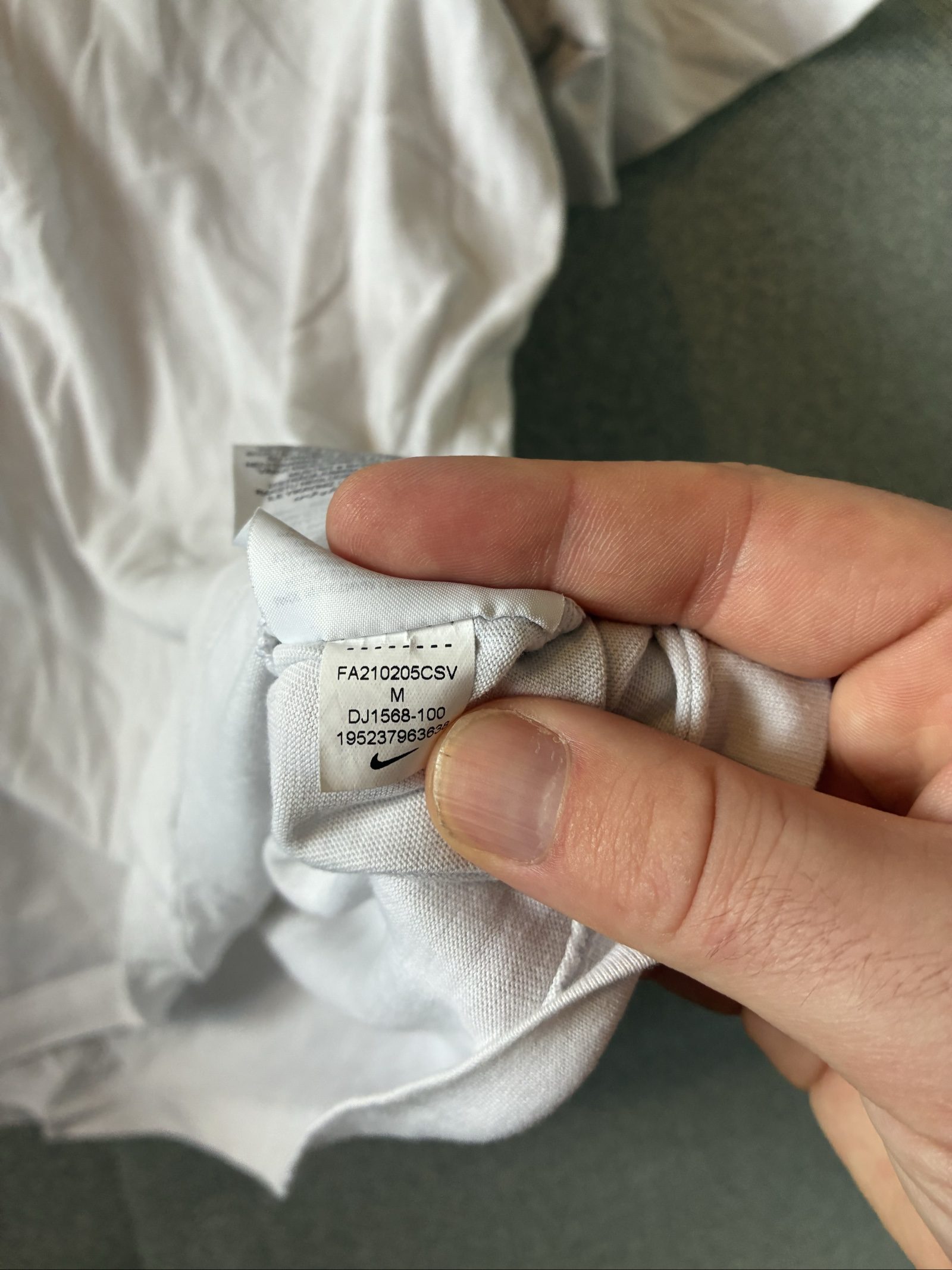 Nike White Multi Logo Embroidered Cotton T-Shirt Medium image 5