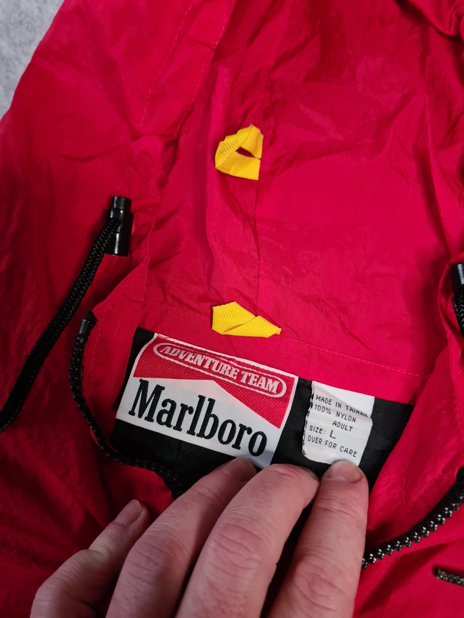 Marlboro Red Black Windbreaker Jacket With Hood Large image 5
