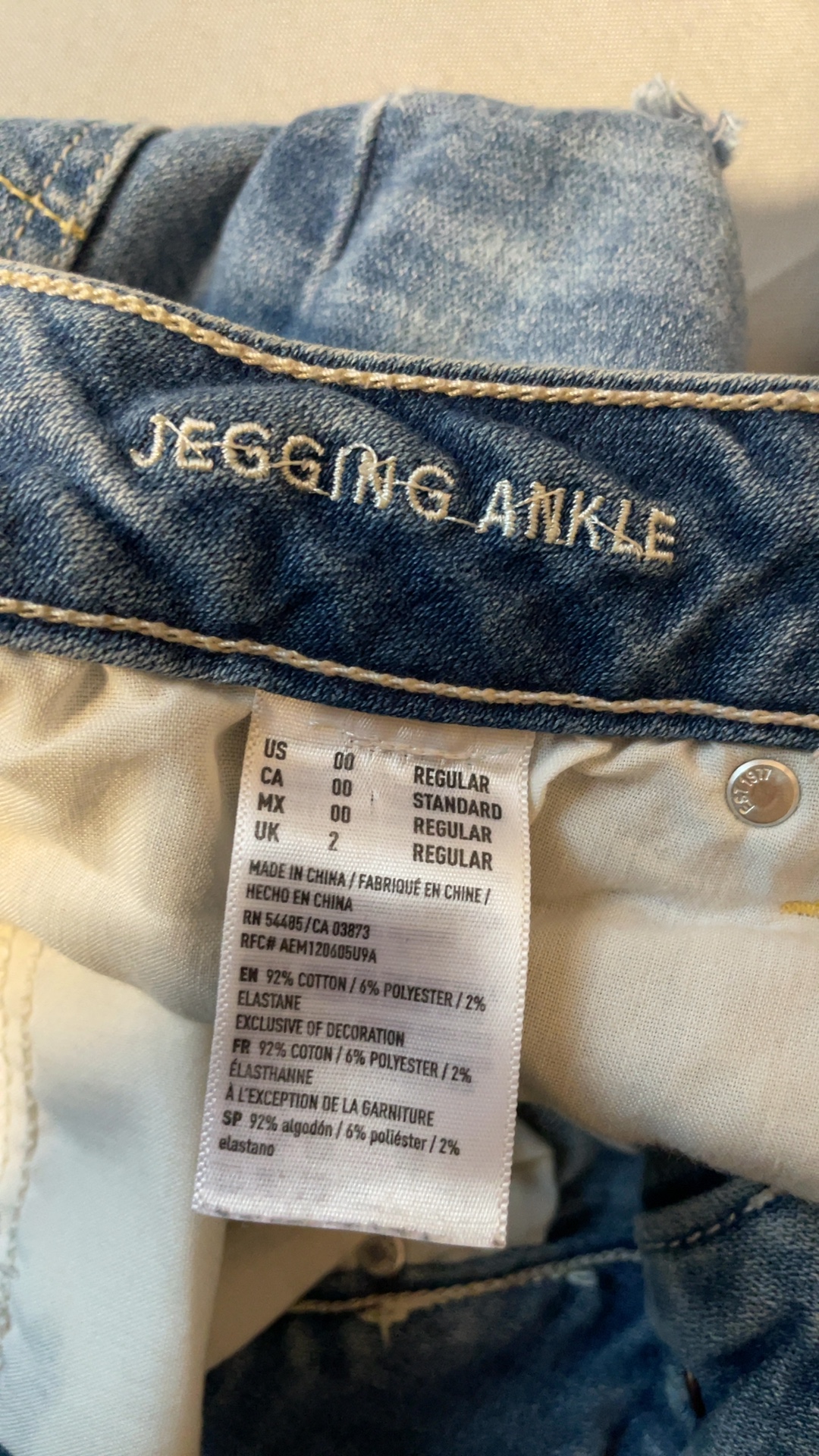 American Eagle Blue Distressed Jegging Ankle Jeans Size 00 image 4