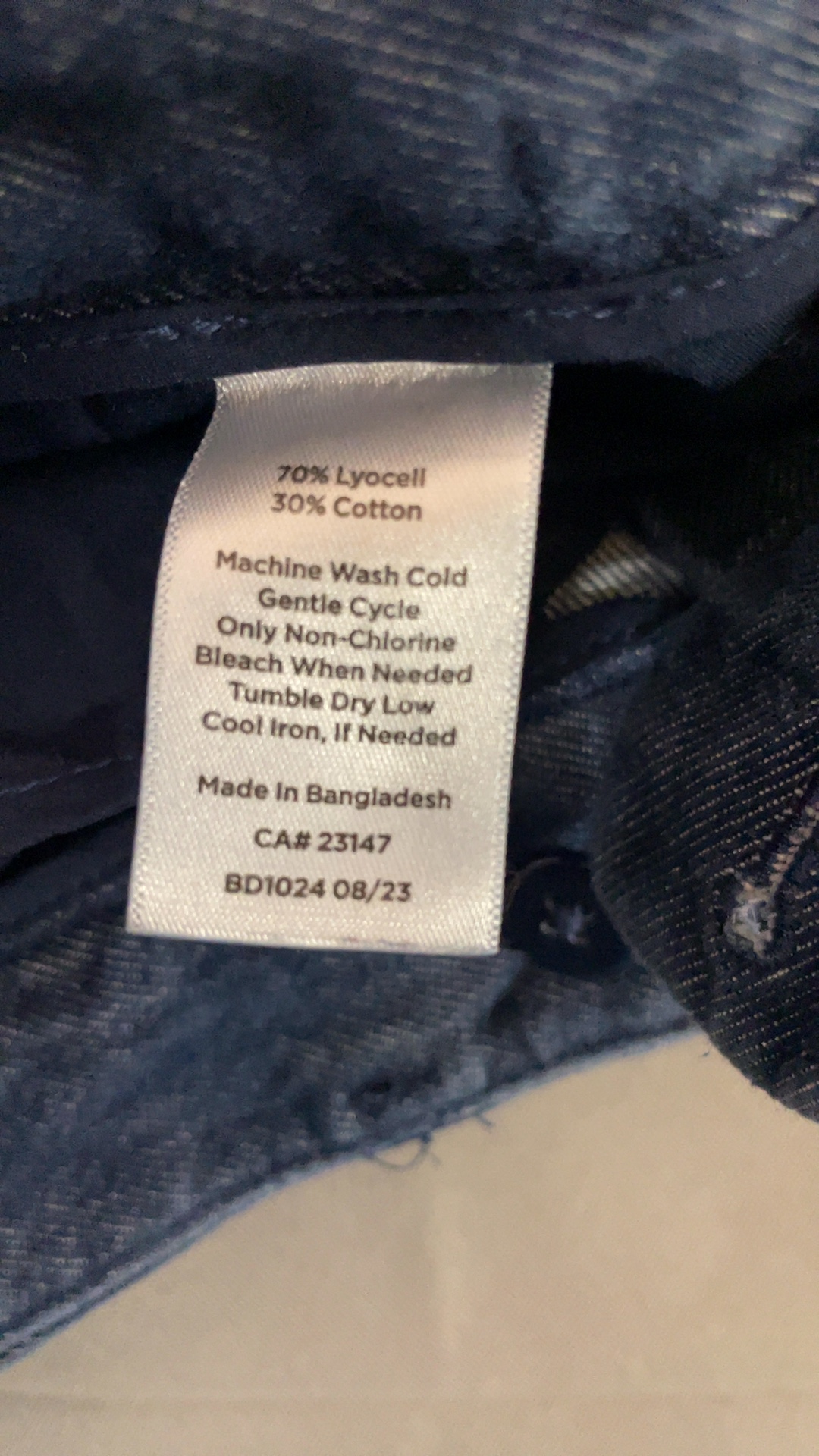 Kensie Blue Denim Jeans Women's 8/29 Frayed Hem image 6