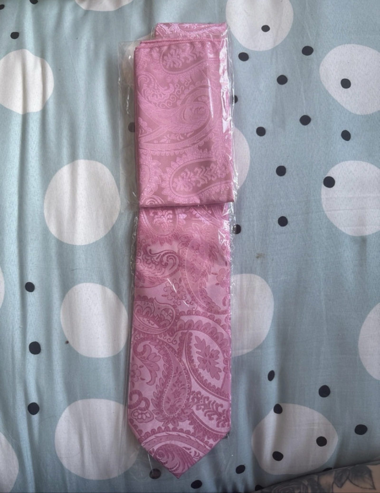 Pink Paisley Men's Tie