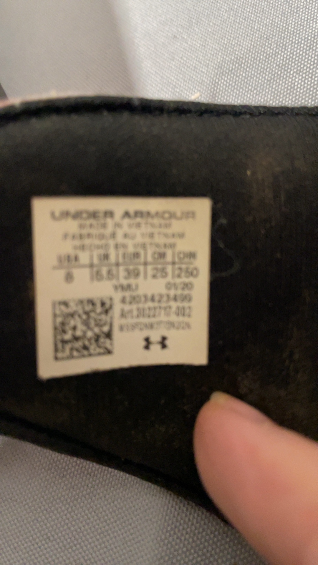 Under Armour Ignite IX slide sandles US 8 image 5