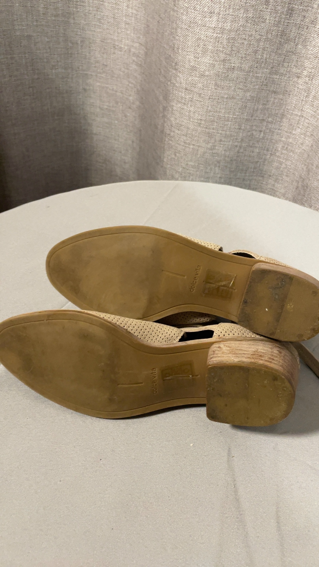 Dolce Vita Women's Beige Suede Cutout Ankle Booties Size 7 image 5