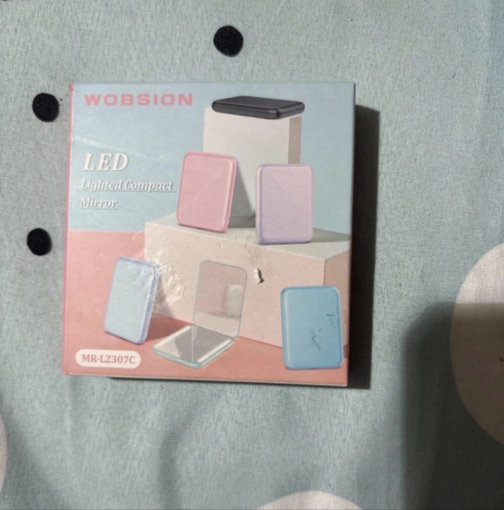 Wobsion Multi Colour LED Lighted Compact Mirror