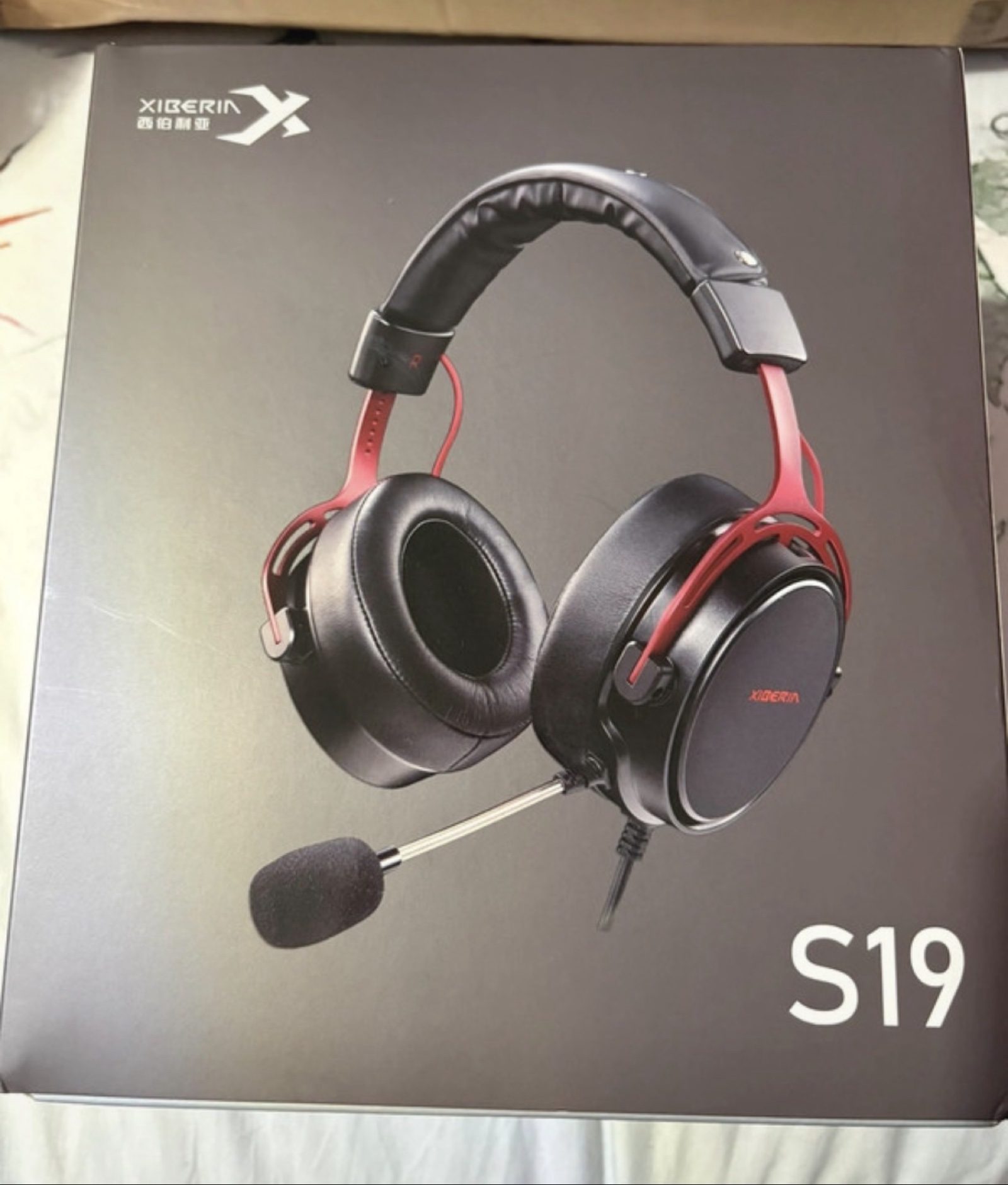 Xiberia Black & Red S19 Gaming Headset image 2
