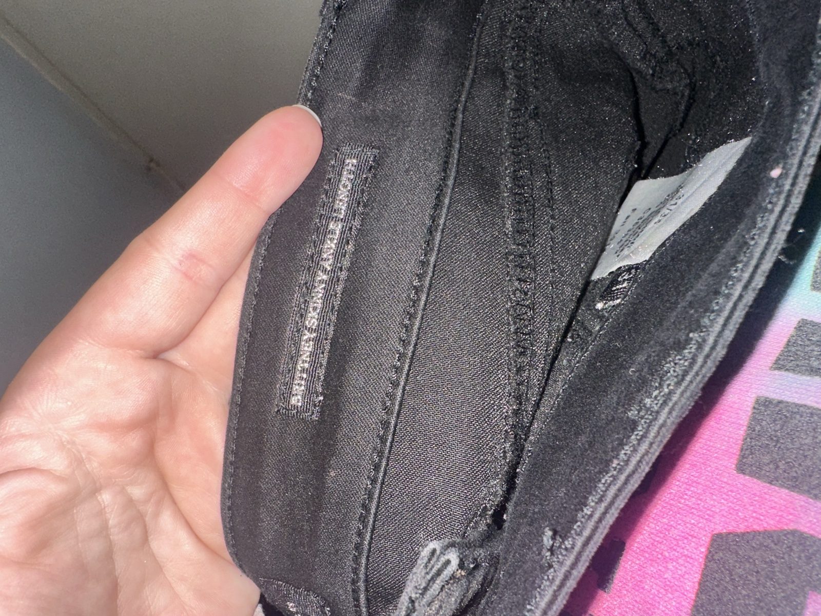 Guess Women's Black Britteny Skinny Jeans Size L with Shiny Finish image 7