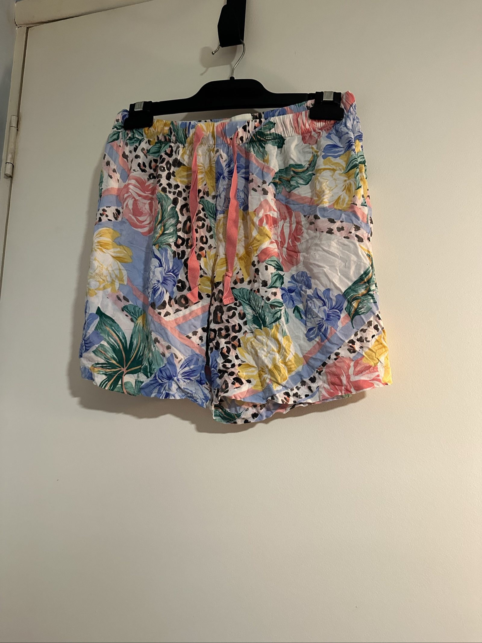Peter Alexander Women's Multi Floral & Leopard Print Shorts Small