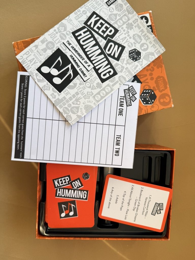 Ginger Fox Keep On Humming Board Game image 3