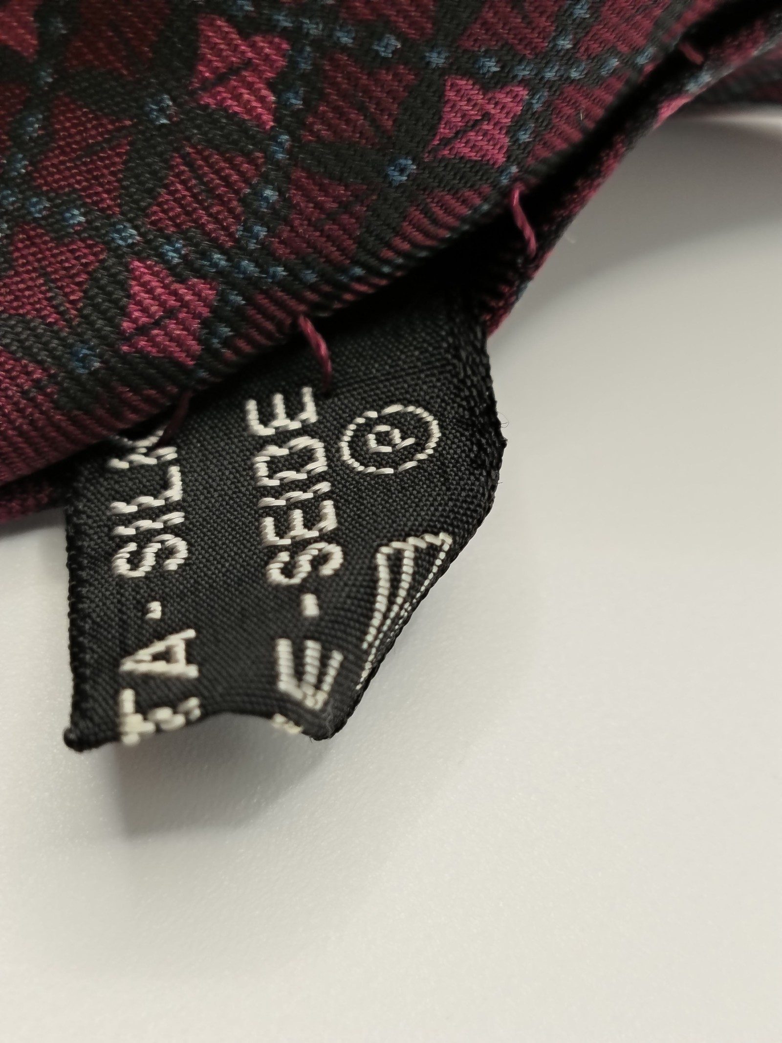 Salvatore Ferragamo Men’s Multi Colour Pattern Silk Tie Other image 7