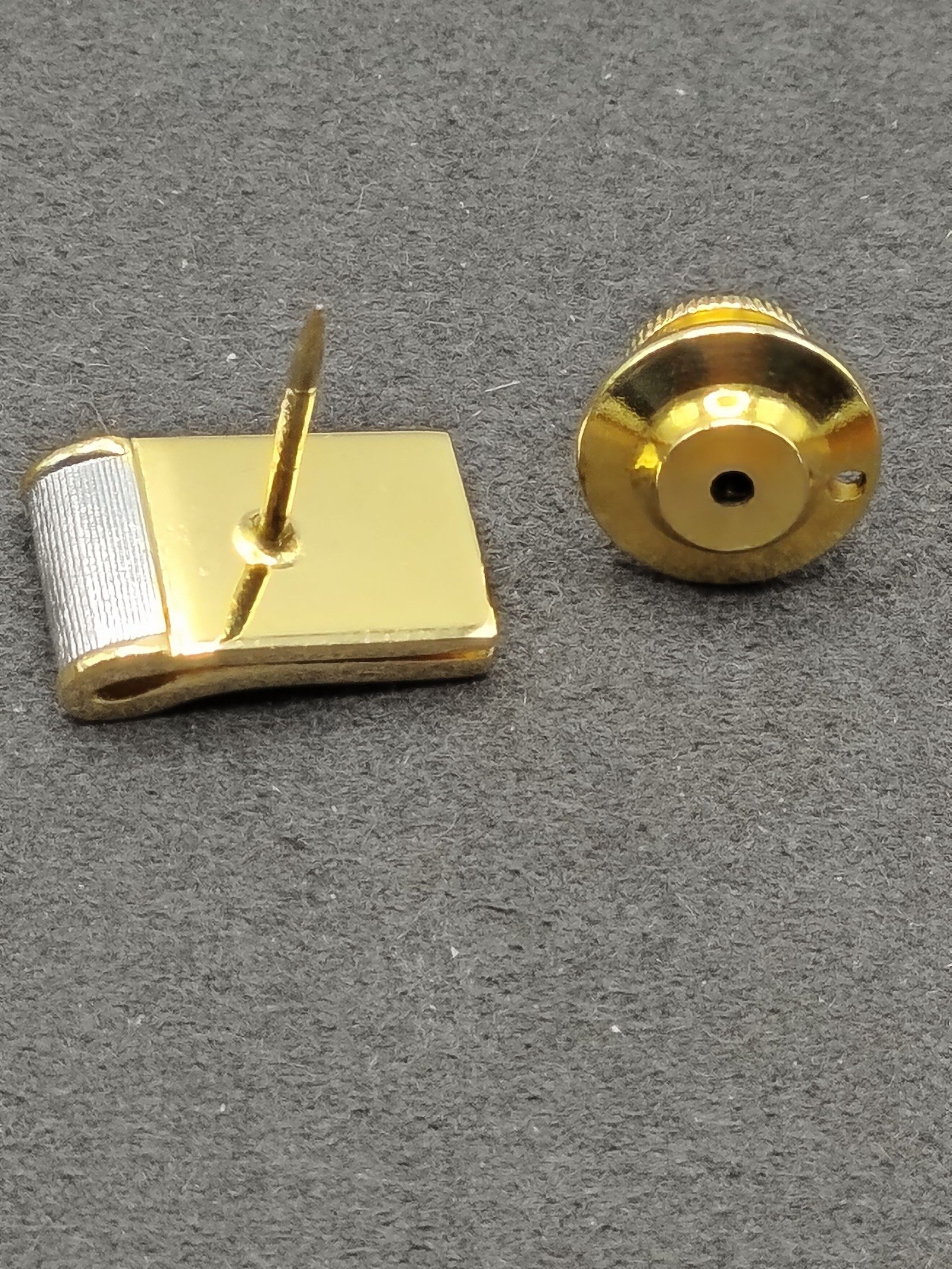Gold & Silver Tone Metal Men's Tie Clip with G Logo Other image 7