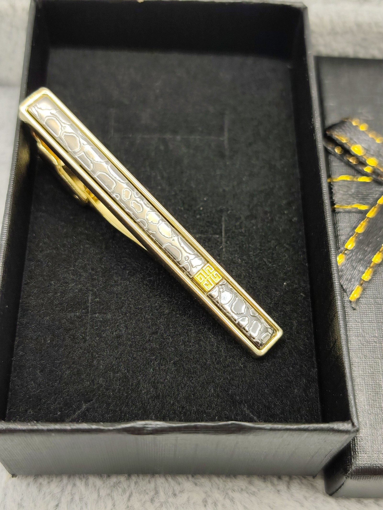 Givenchy Men Black & Gold Stainless Steel Tie Clip 6.5 cm image 2