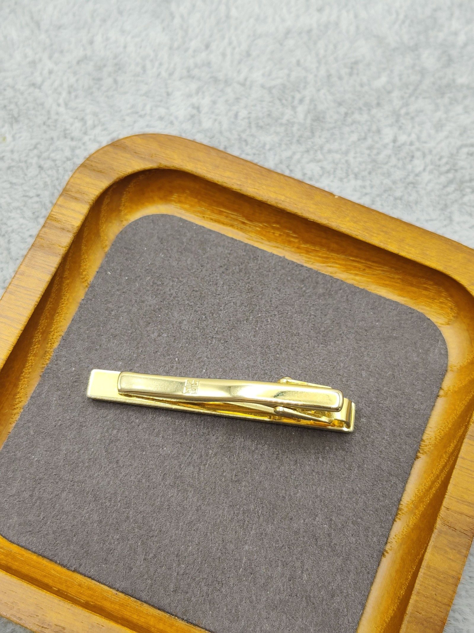 Givenchy Men Black & Gold Stainless Steel Tie Clip 6.5 cm image 3