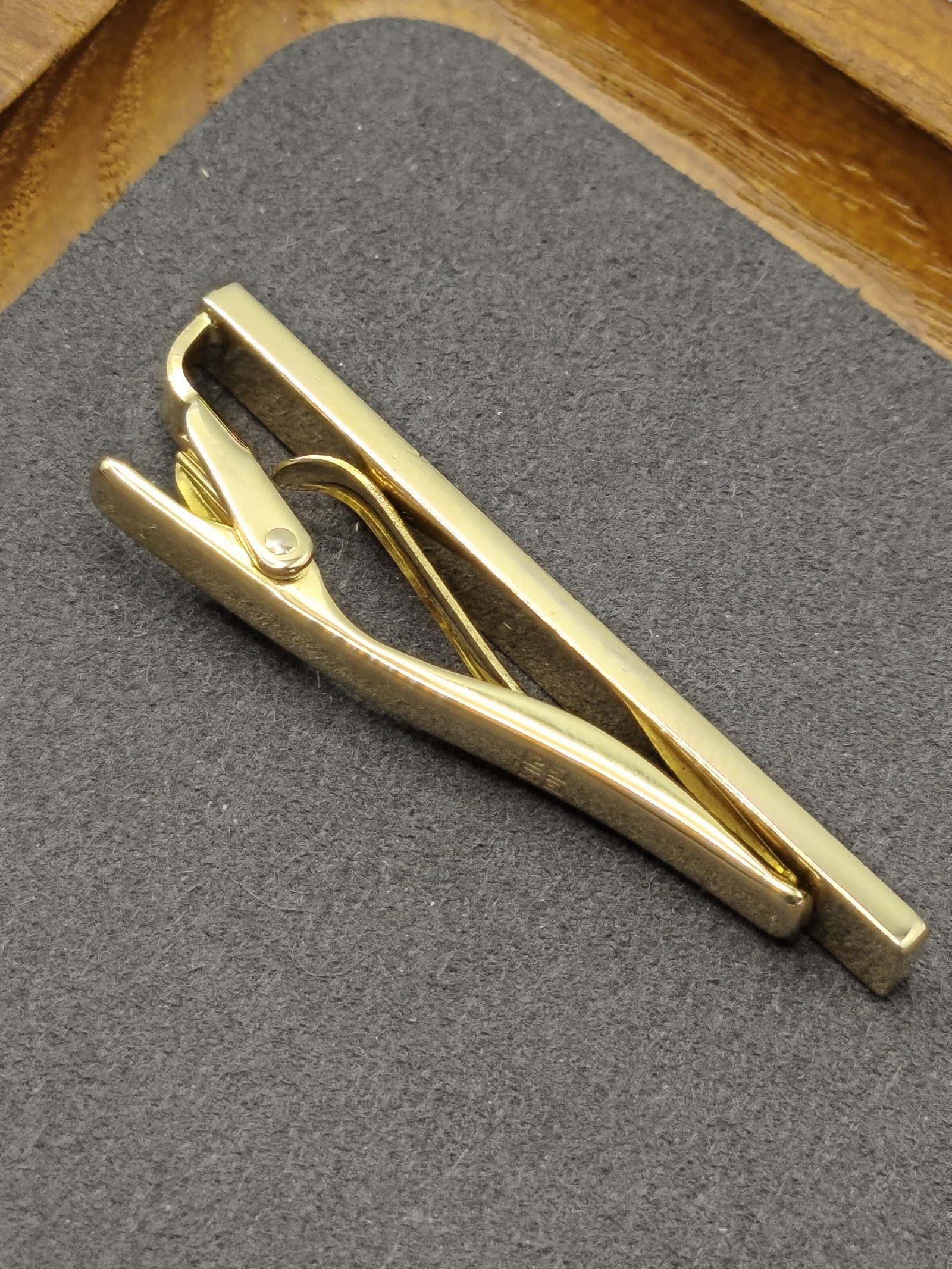 Givenchy Men Black & Gold Stainless Steel Tie Clip 6.5 cm image 9