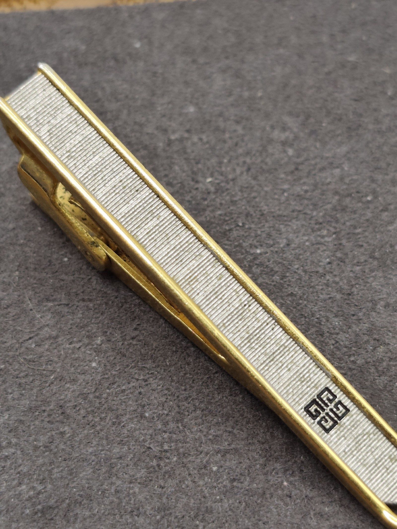 Givenchy Men's Gold & Silver Tone Tie Clip Other image 5