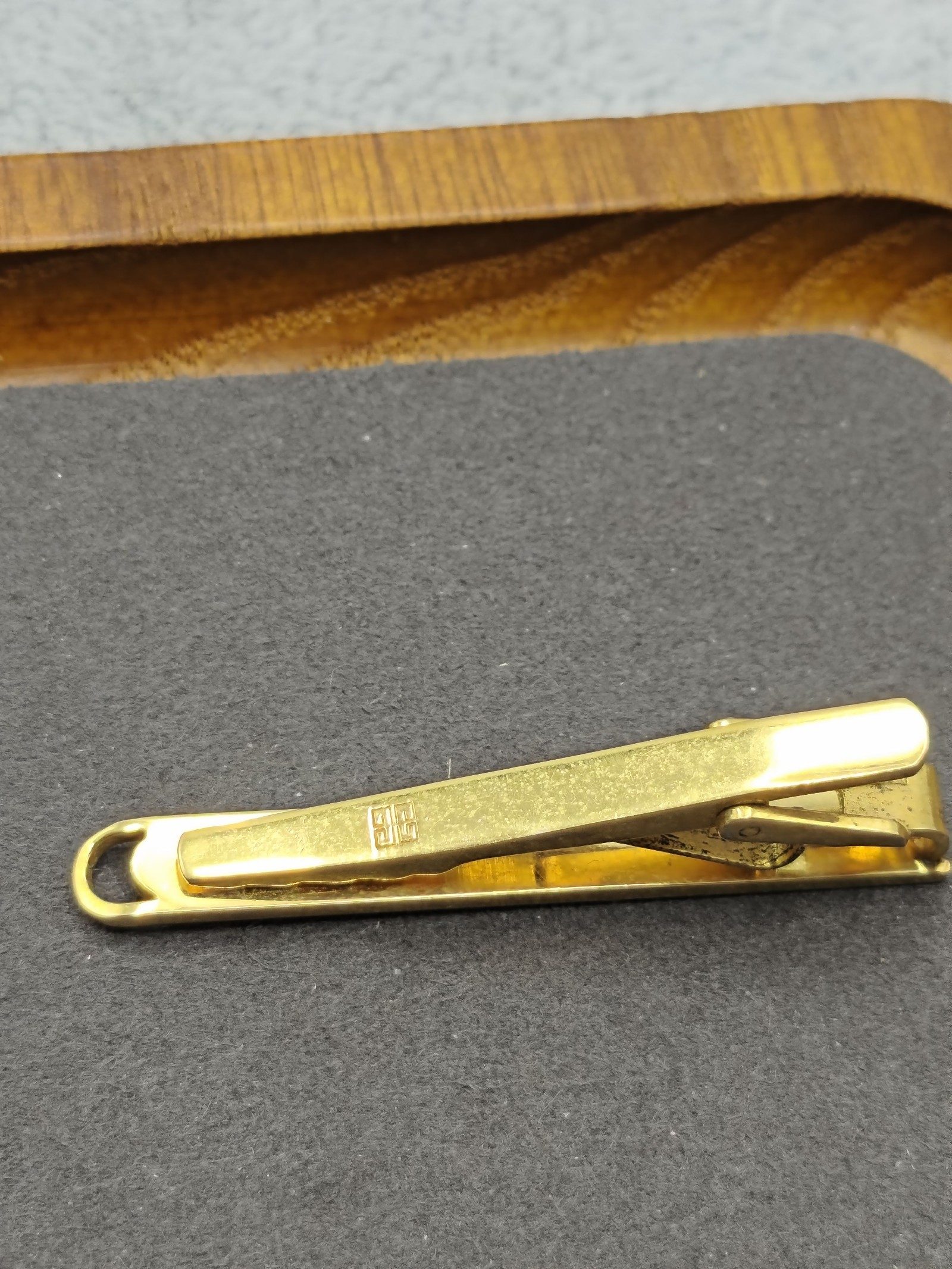 Givenchy Men's Gold & Silver Tone Tie Clip Other image 9
