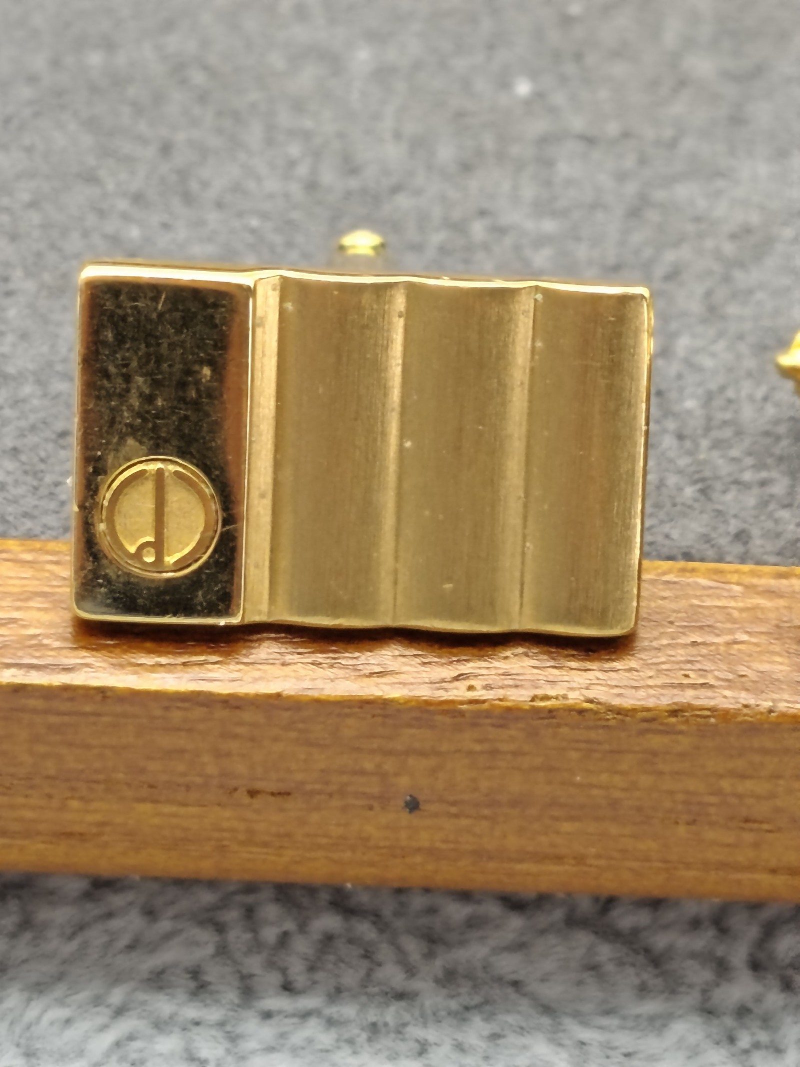 Dunhill Gold Tone Men's Cufflinks Set One Size with Gift Box image 5