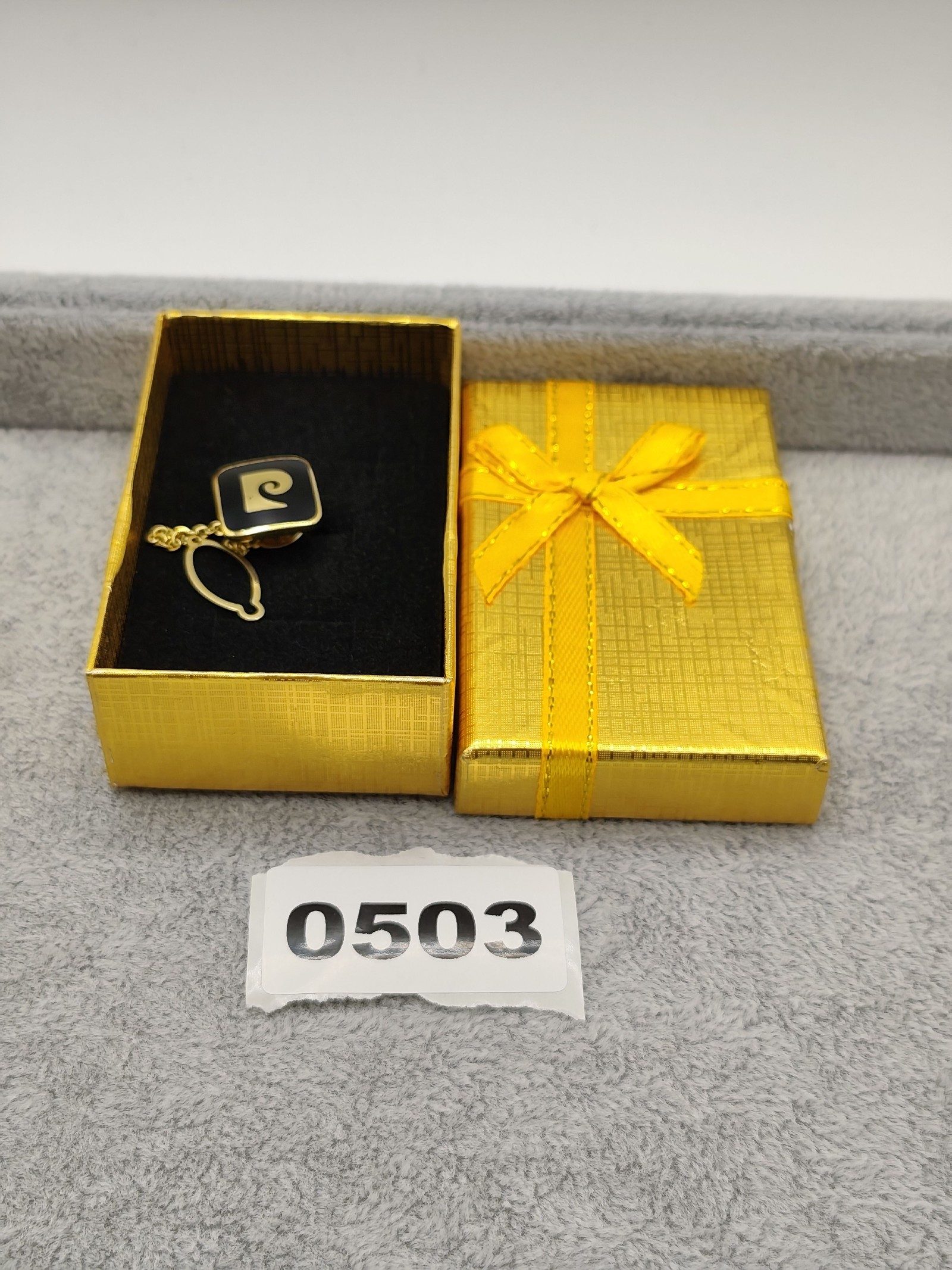 Pierre Cardin Gold & Black Swirl Lapel Pin with Chain & Clasp Unisex