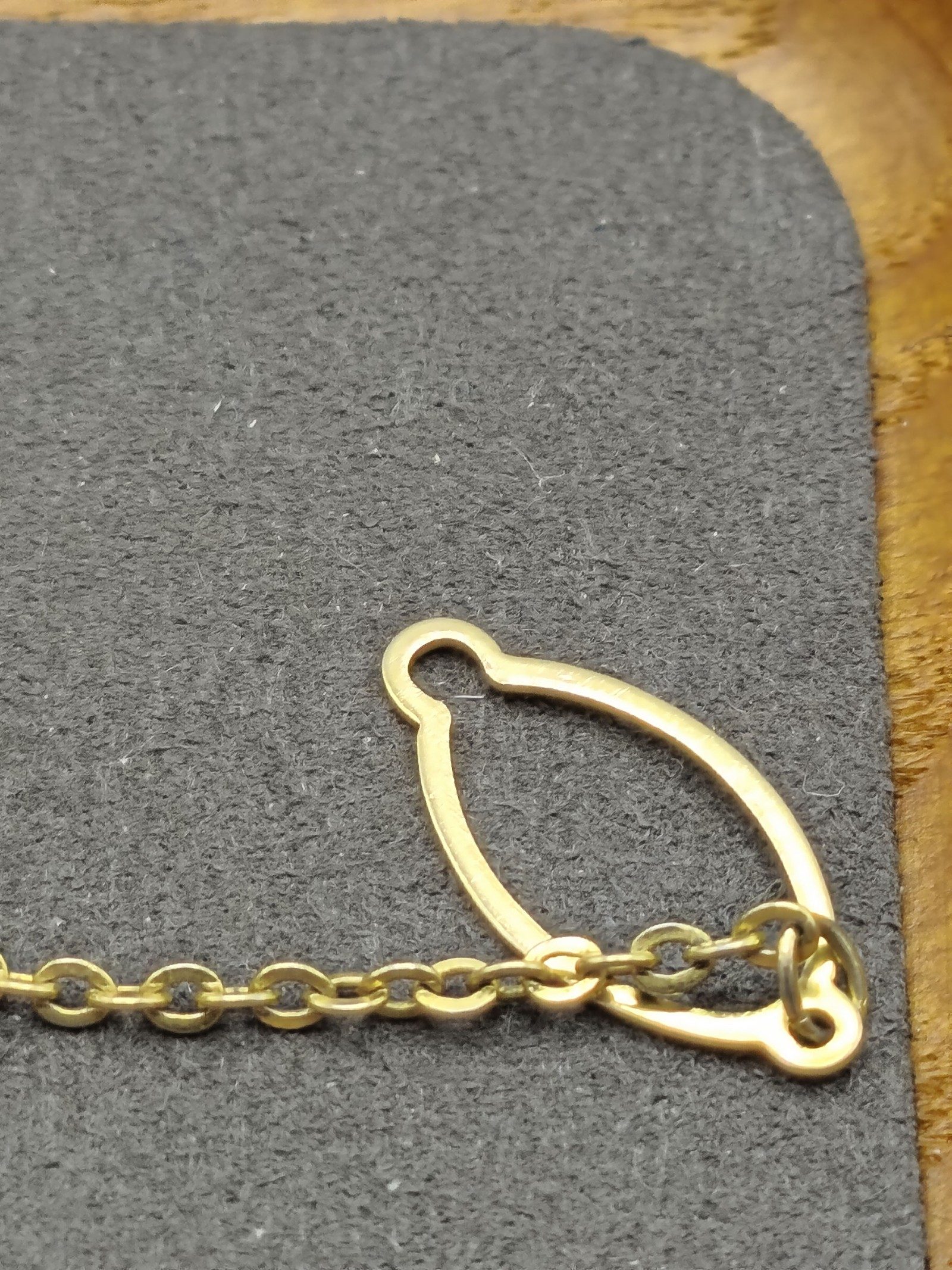 Pierre Cardin Gold & Black Swirl Lapel Pin with Chain & Clasp Unisex image 6