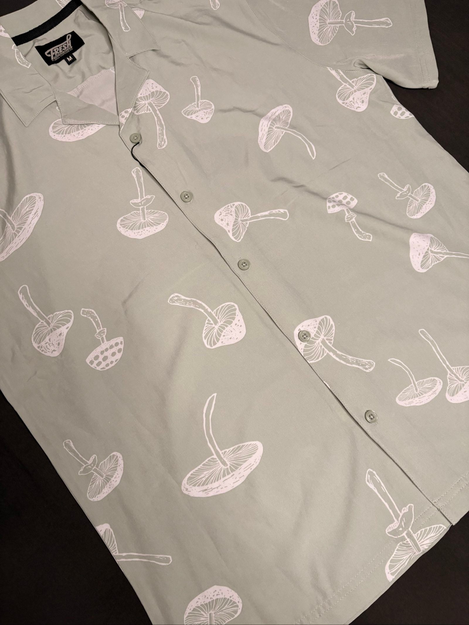 Fresh Grey & White Mushroom Print Mens Shirt Medium image 2