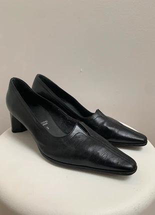 y2k business ara Pumps schwarz Leder spitz Gr. 40 (UK 6