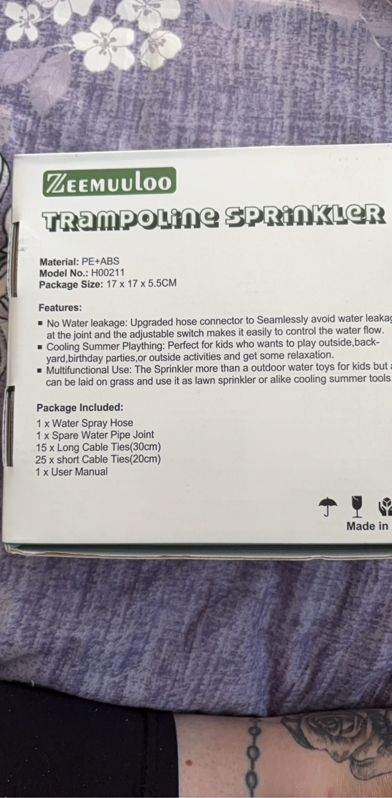 Zeemuuloo Black Trampoline Sprinkler for Kids 8+ image 2