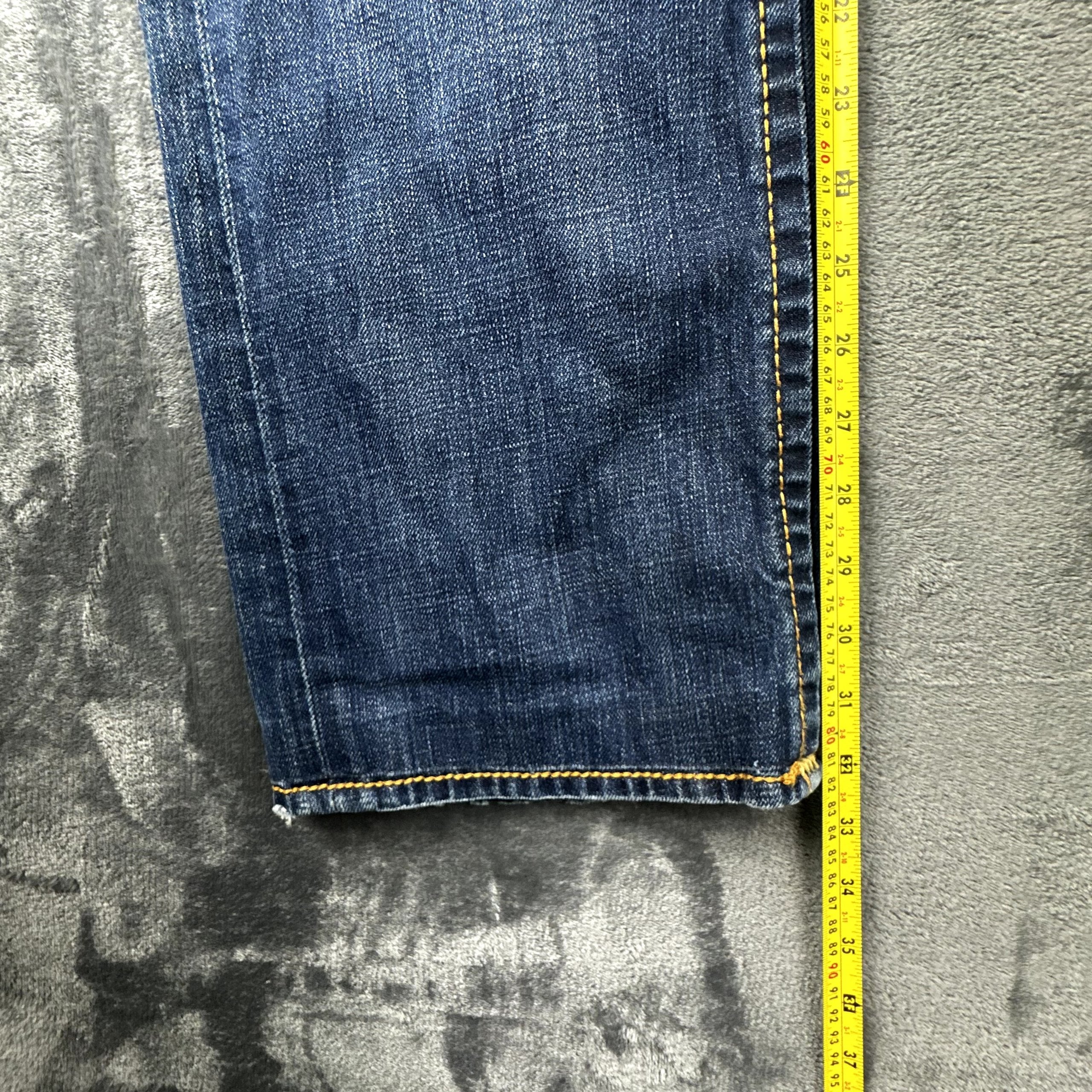 True Religion Men's Blue Distressed Jeans Waist 33 Inch Length 31 Inch image 5