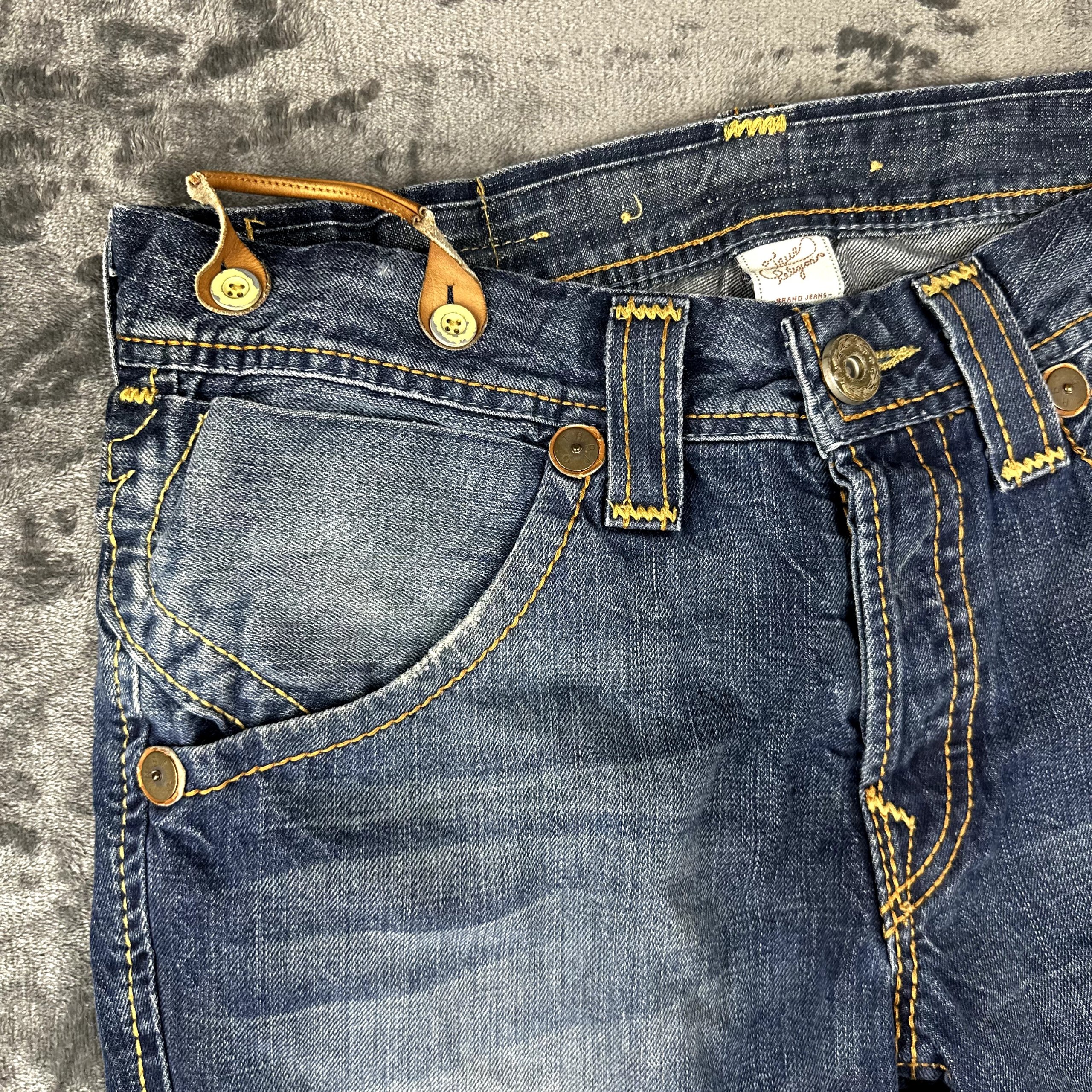 True Religion Men's Blue Distressed Jeans Waist 33 Inch Length 31 Inch image 8
