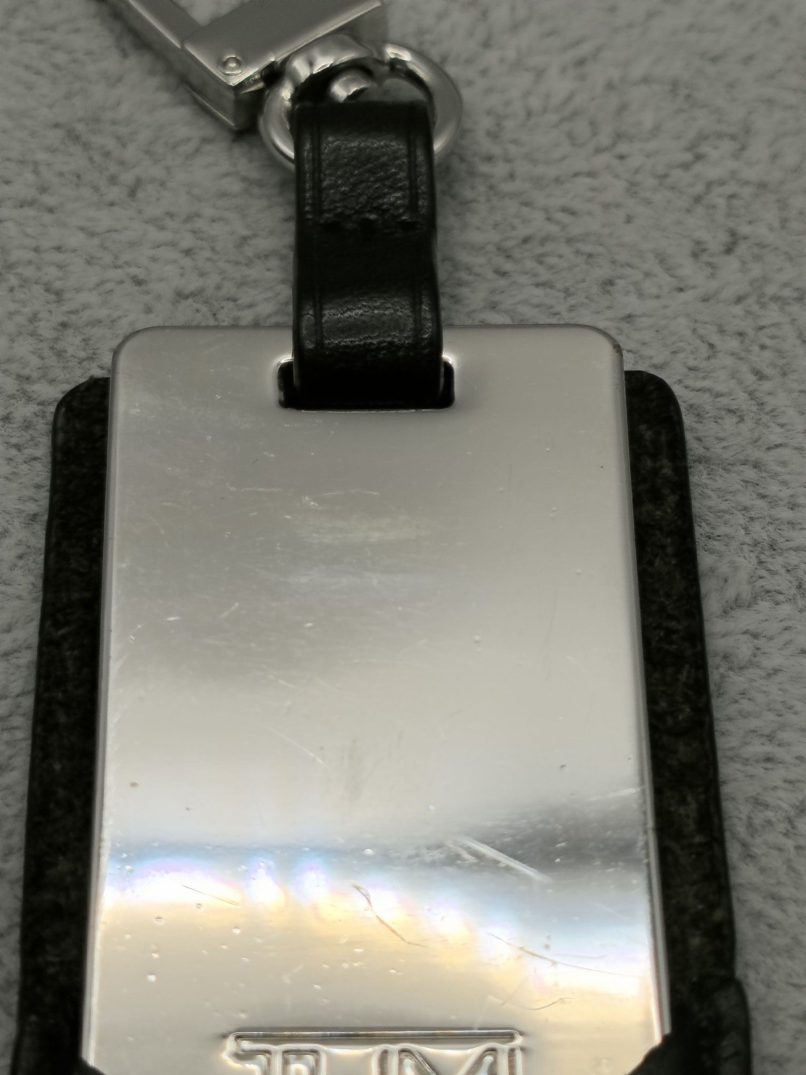 Tumi Silver & Black Metal & Leather Key Chain Unisex image 4