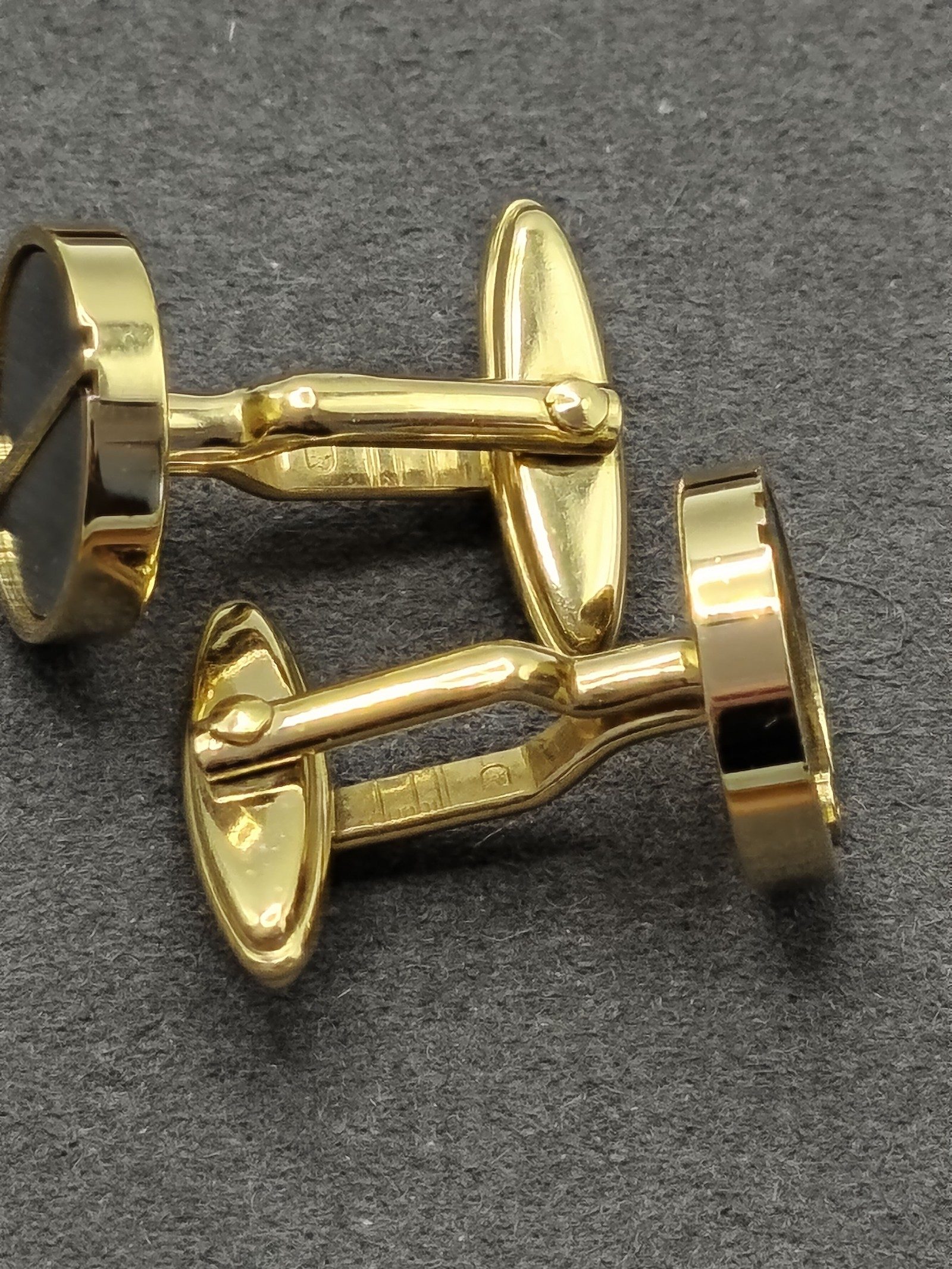 Dunhill Men's Gold & Grey Round Cufflinks in Box image 7