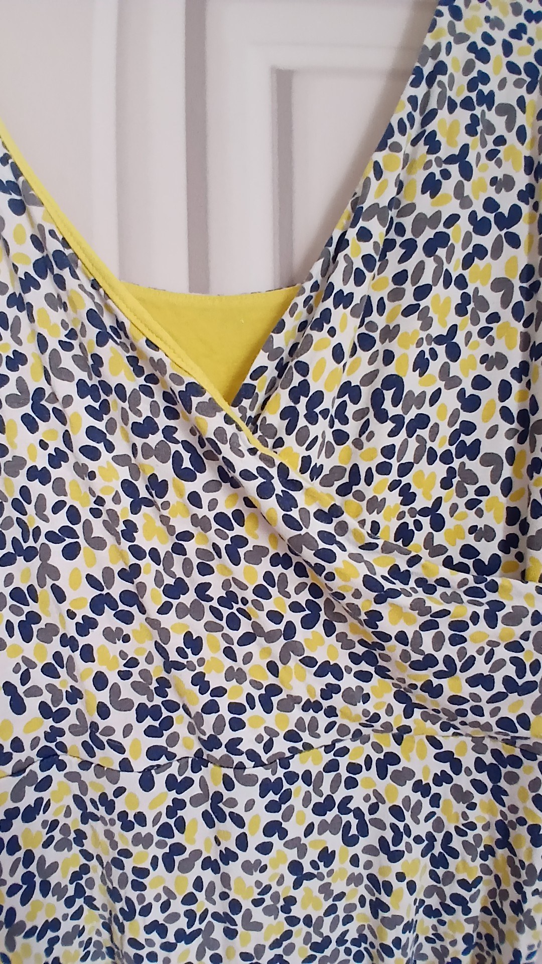 Yellow & Blue Patterned Women's Sleeveless V-Neck Dress Size 10 image 4