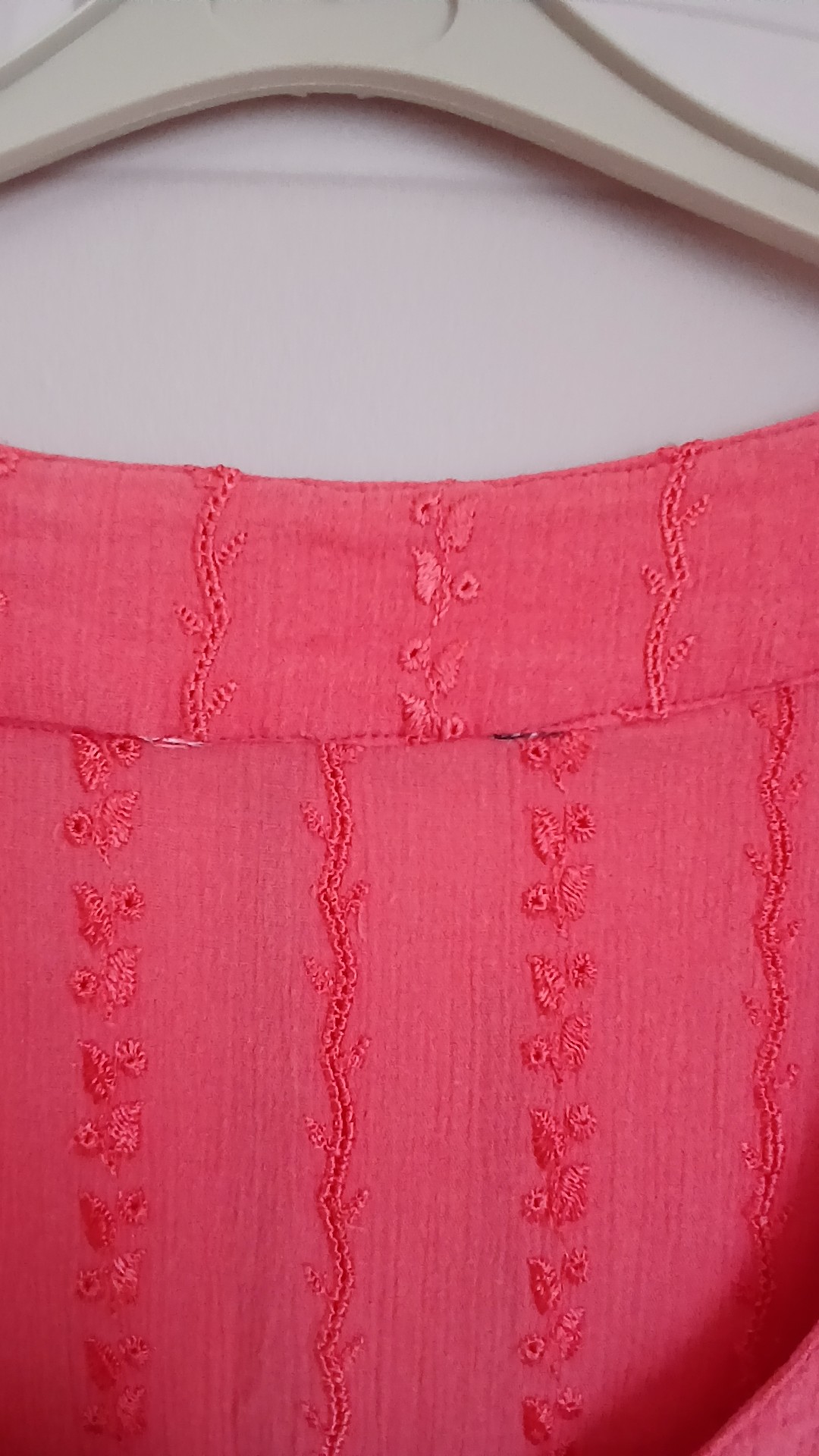 Coral Embroidered Sleeveless Button Top Size 20 image 6