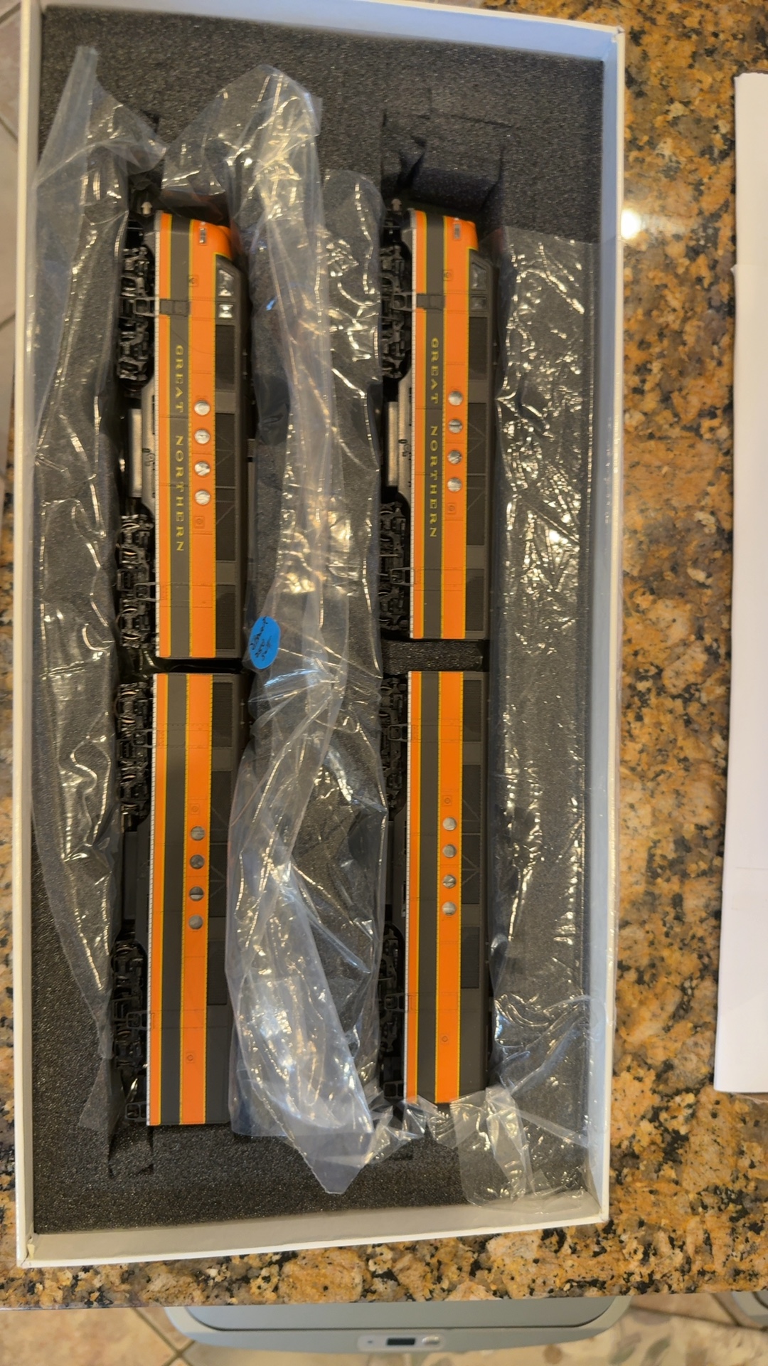 Stewart FT Great Northern HO Scale Diesel Train Engine ABBA powered set image 4