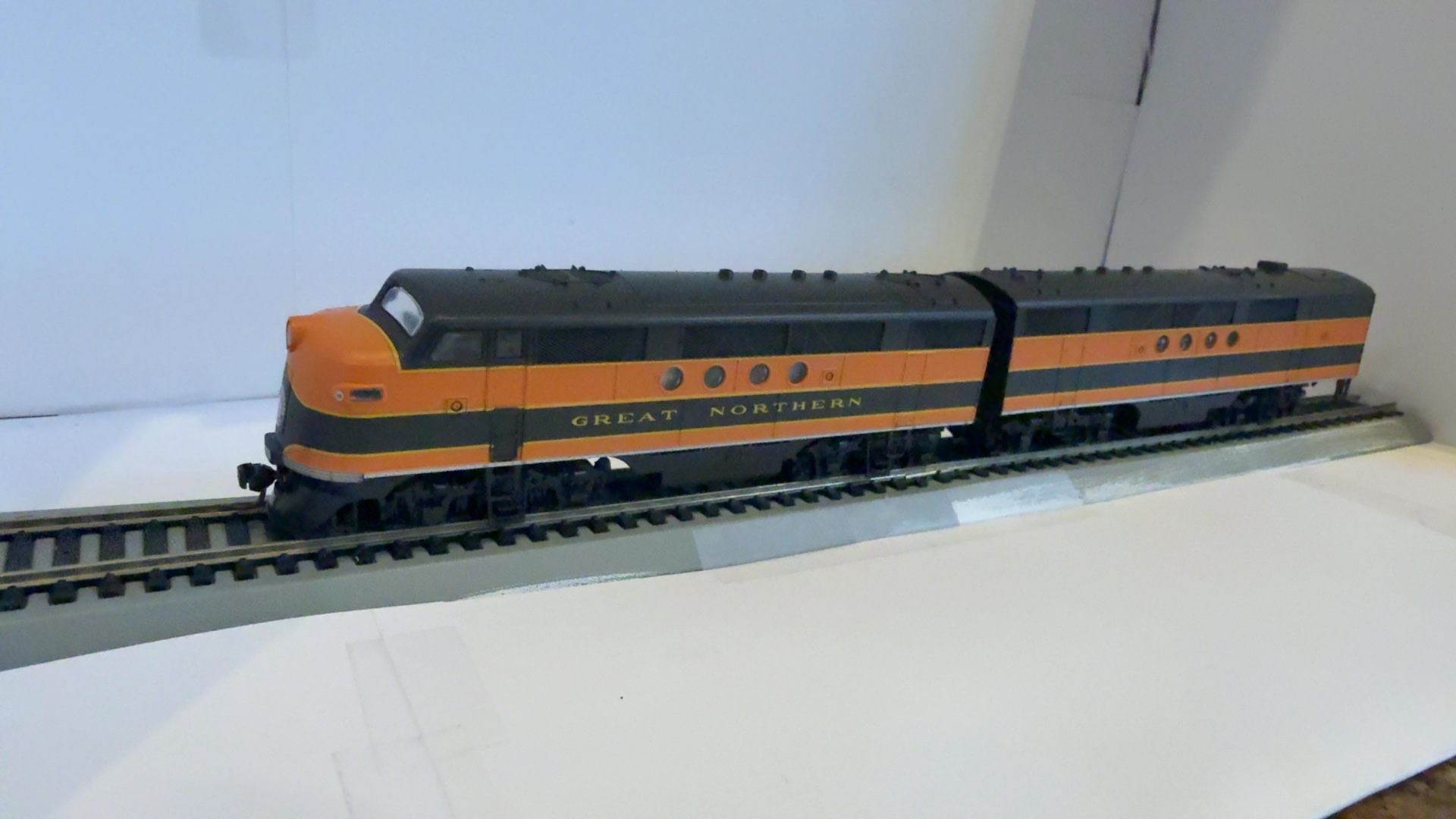 Stewart FT Great Northern HO Scale Diesel Train Engine ABBA powered set image 5