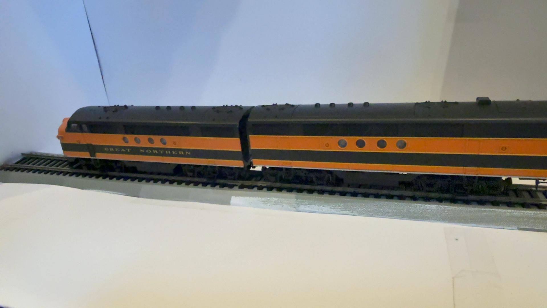 Stewart FT Great Northern HO Scale Diesel Train Engine ABBA powered set image 6
