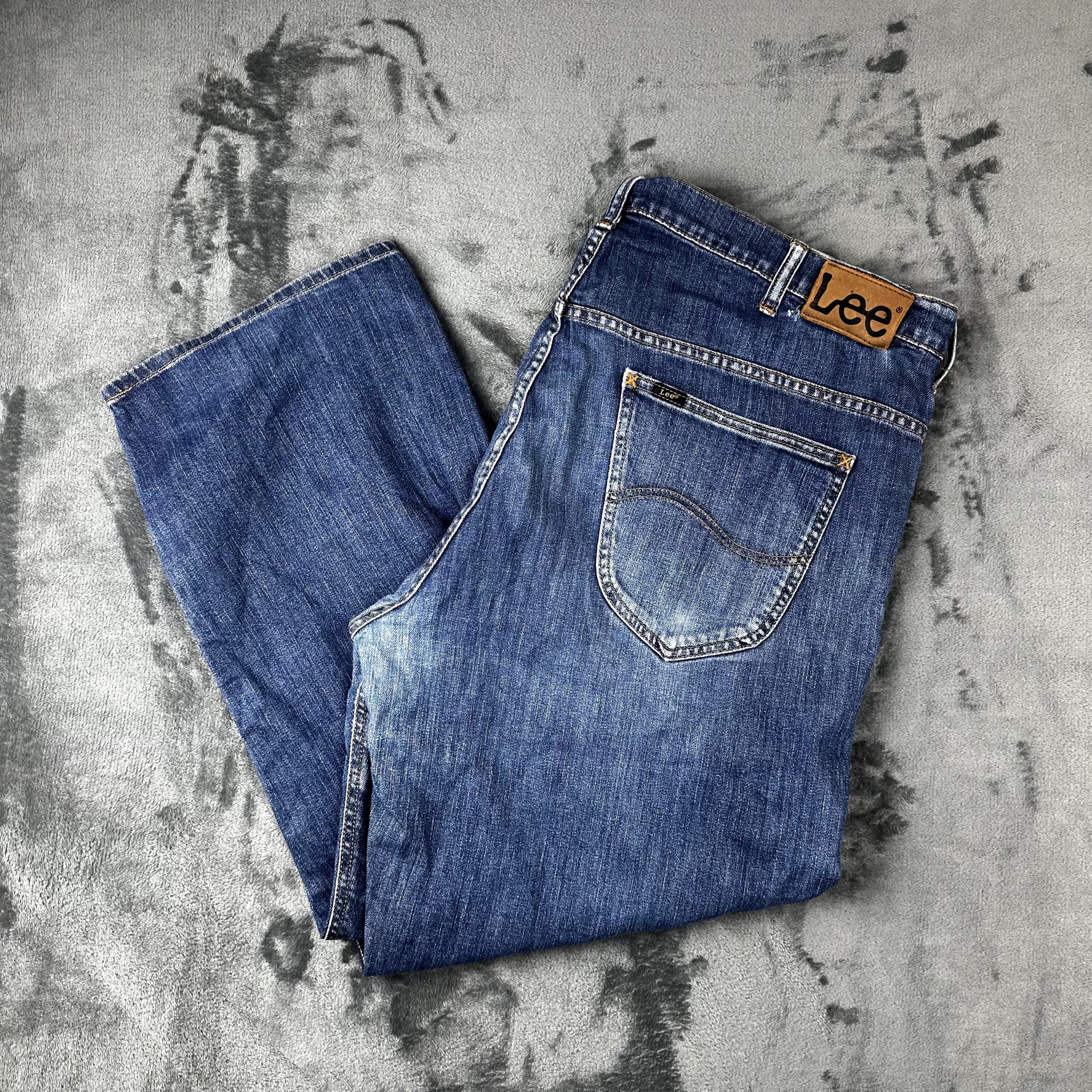 Lee Men’s Blue Relaxed Fit Straight Leg Jeans W40 L26 / L27 Mid Wash