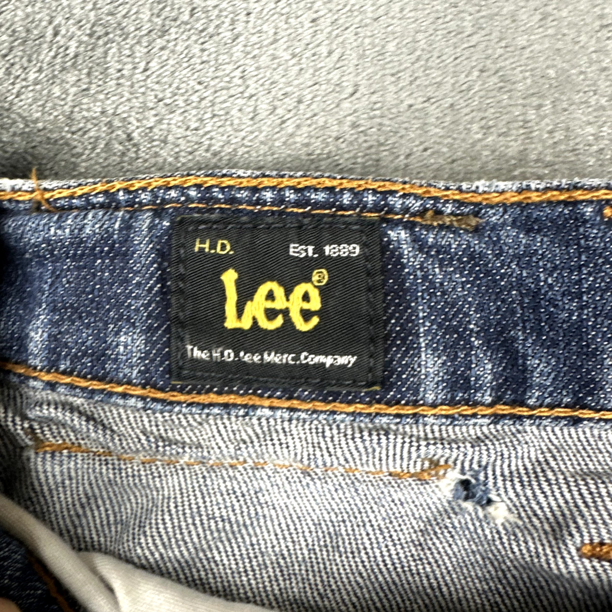 Lee Men’s Blue Relaxed Fit Straight Leg Jeans W40 L26 / L27 Mid Wash image 5