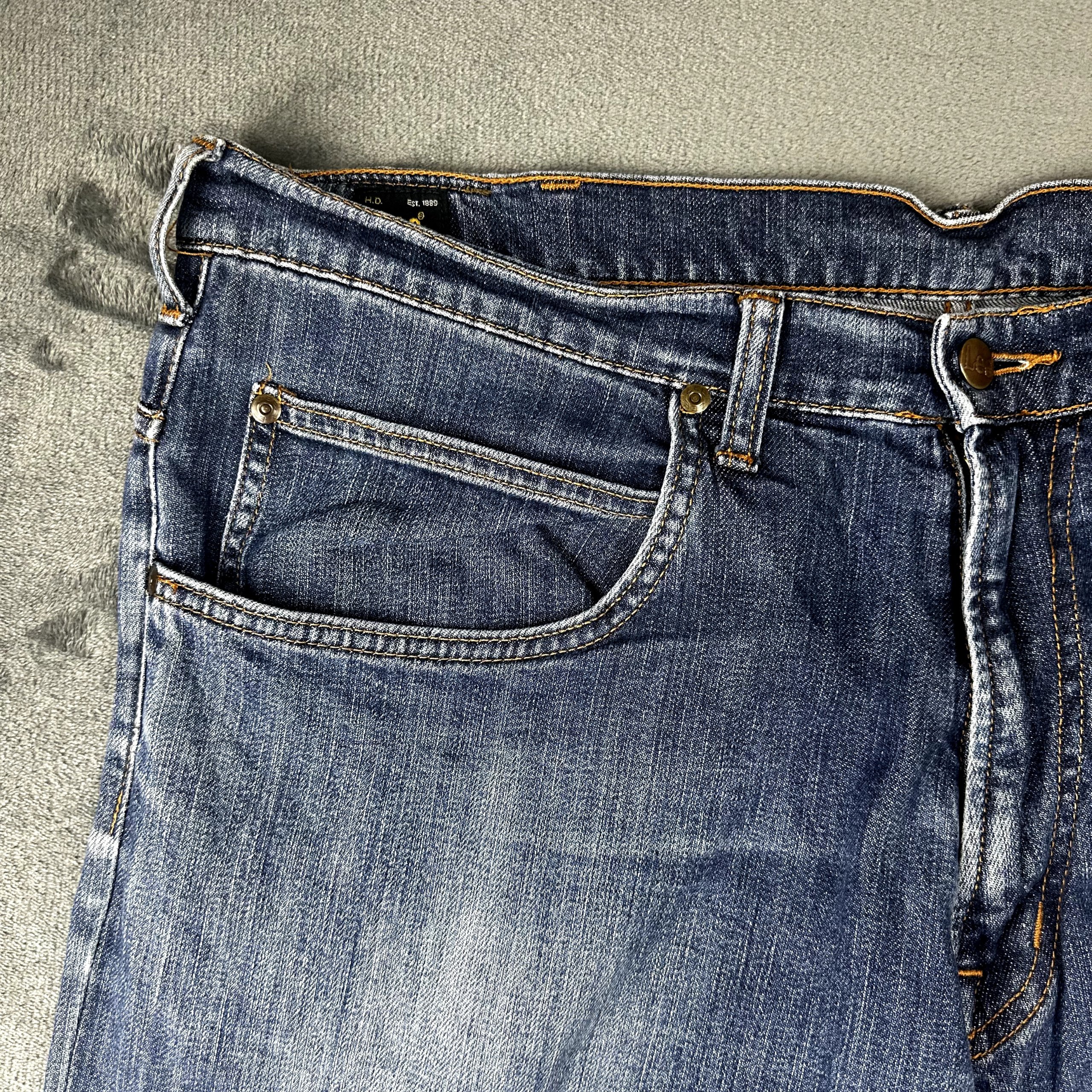 Lee Men’s Blue Relaxed Fit Straight Leg Jeans W40 L26 / L27 Mid Wash image 6