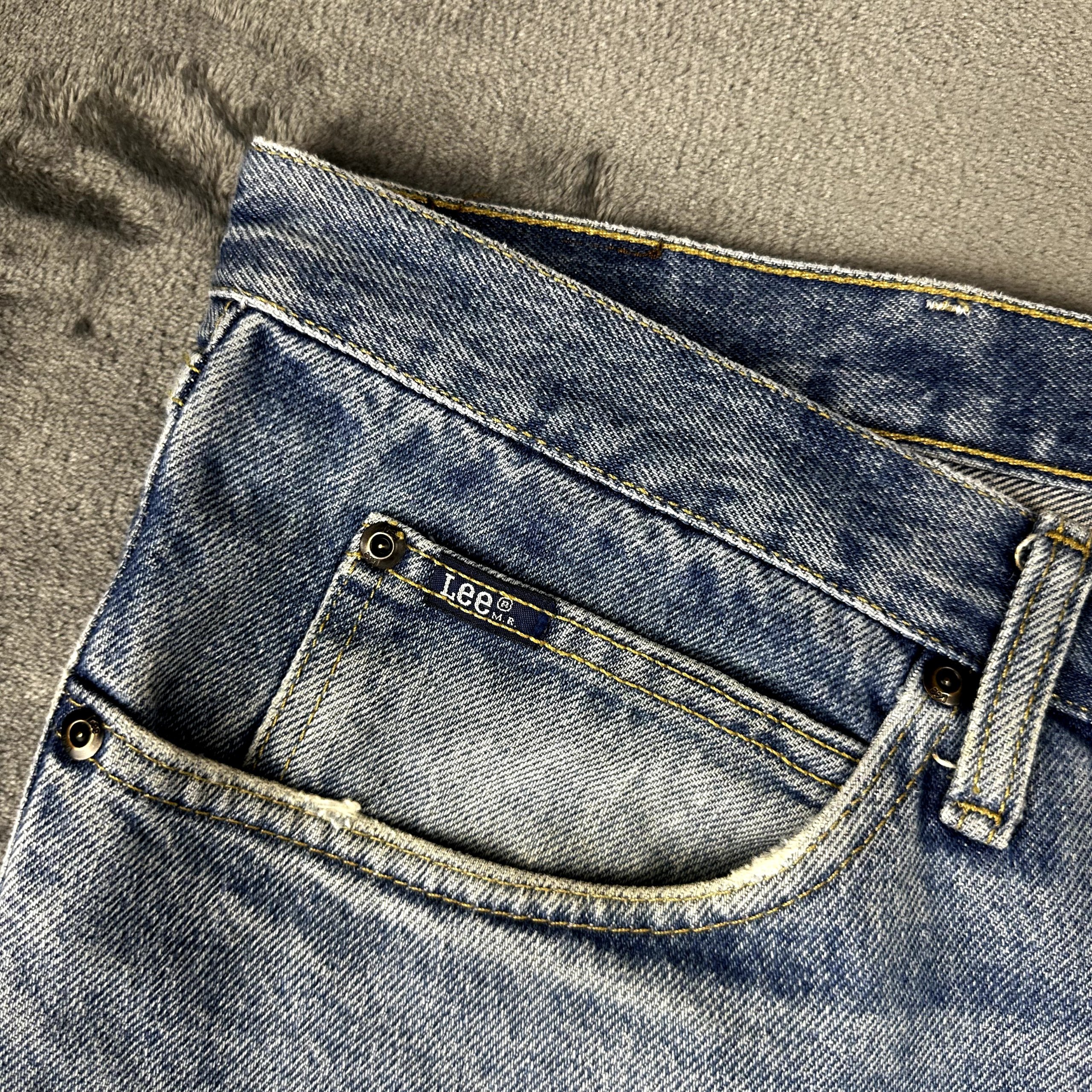 Lee Men’s Blue Relaxed Fit Straight Leg Jeans W40 L27 Mid Wash image 6