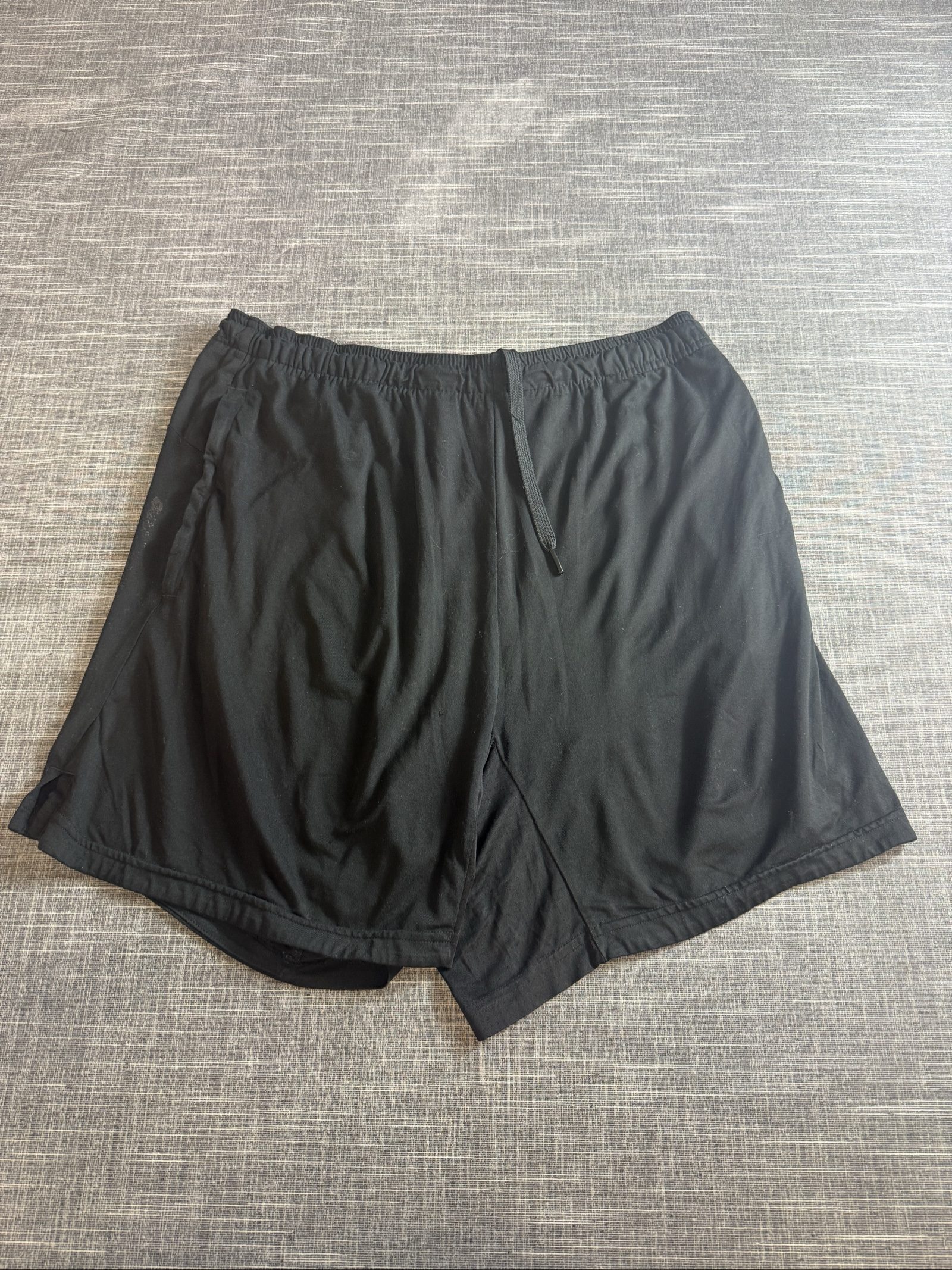 Adidas Men’s Black Running Shorts Medium Lightweight with Zipped Pockets