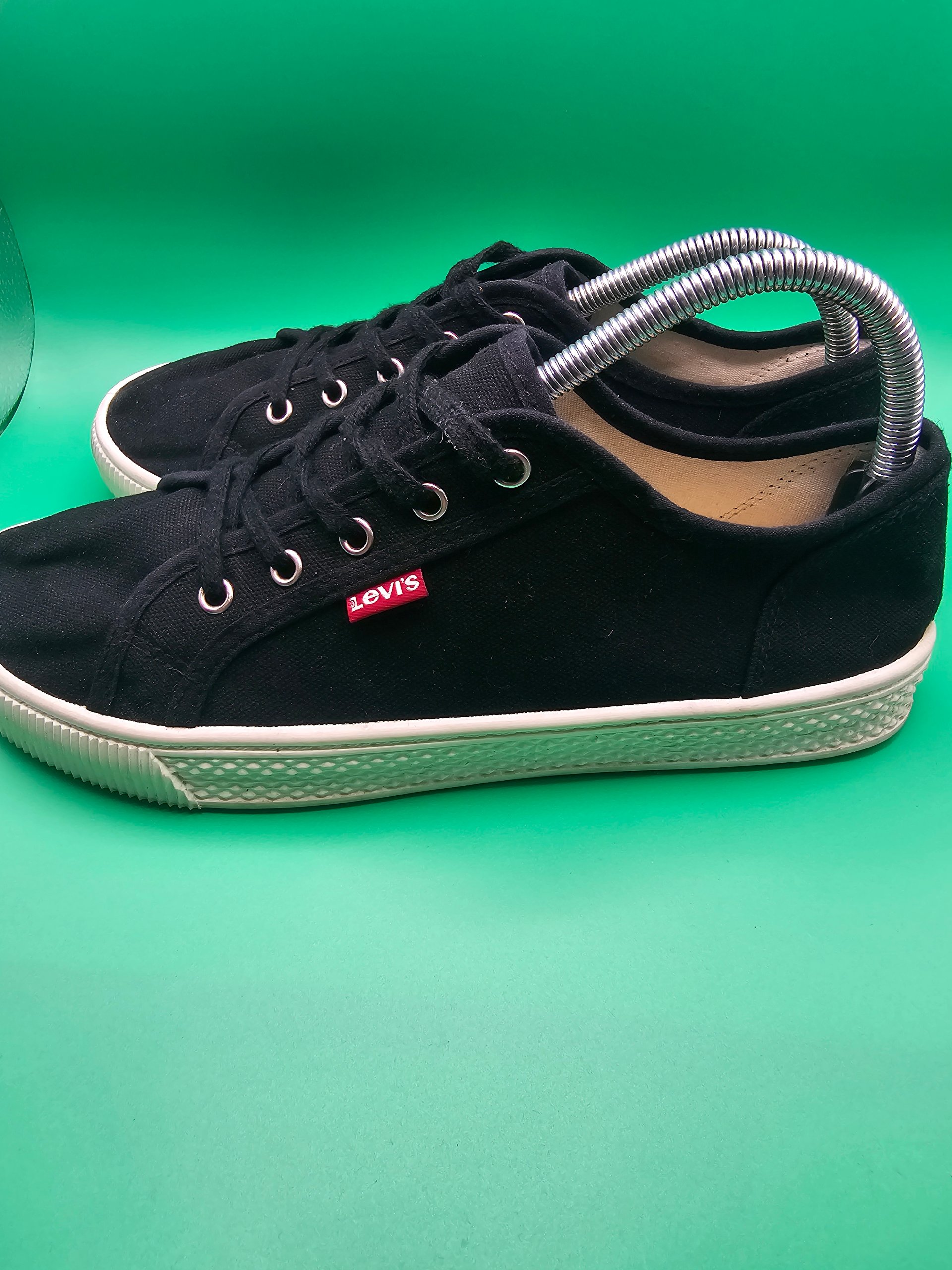 Levi's Men's Black Canvas Sneakers UK Sixe 7 White Sole image 3